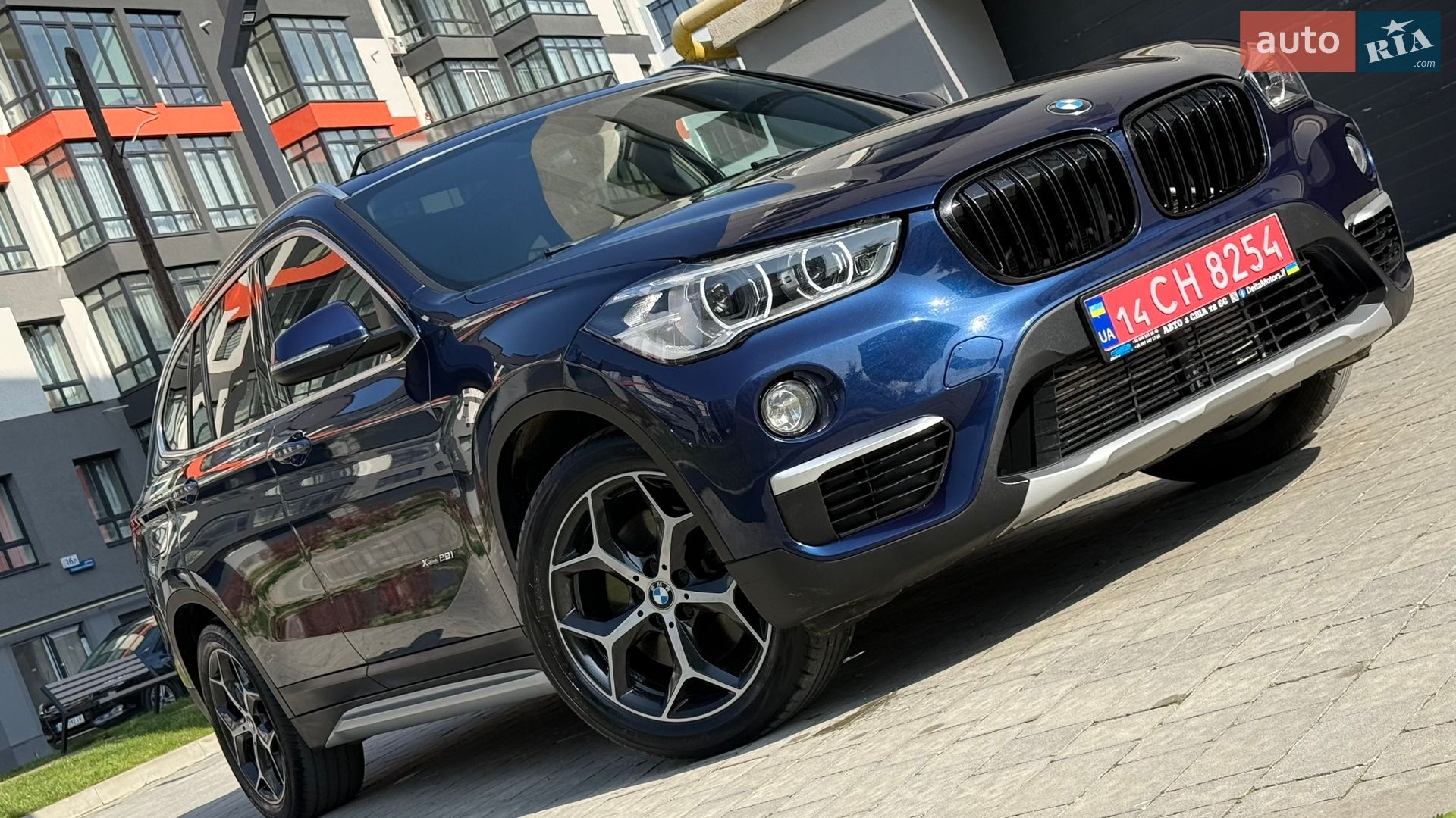 BMW X1 2018 VIN WBXHT3C36J5L25454 фото оголошення 12 з 40