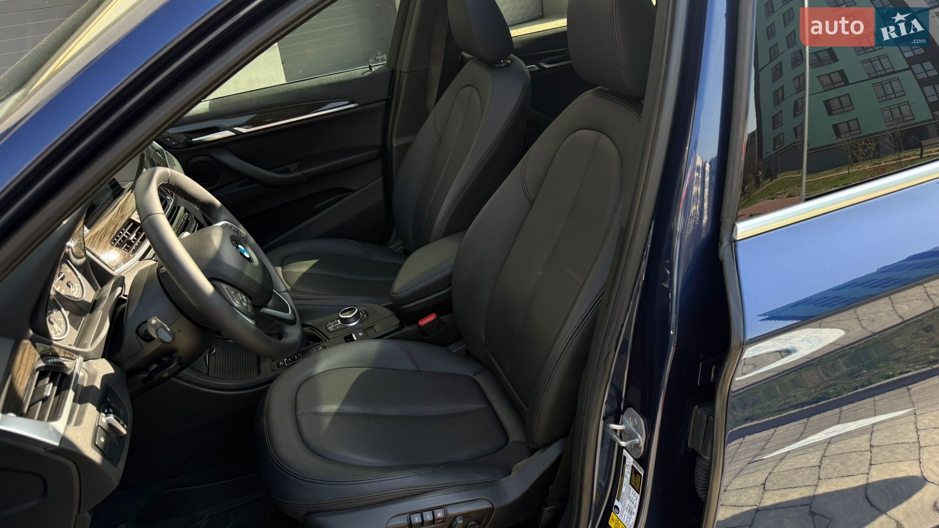 BMW X1 2018 VIN WBXHT3C36J5L25454 фото оголошення 32 з 40