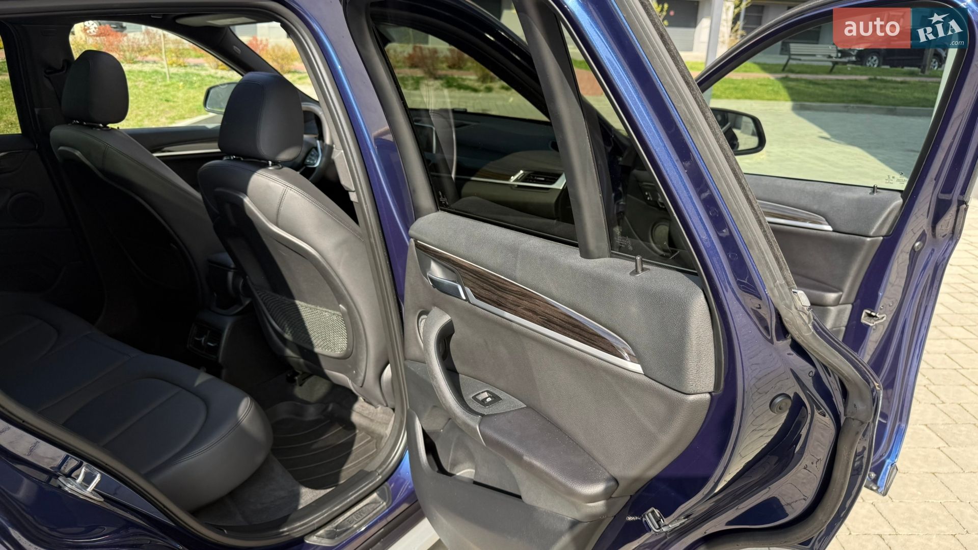 BMW X1 2018 VIN WBXHT3C36J5L25454 фото оголошення 40 з 40
