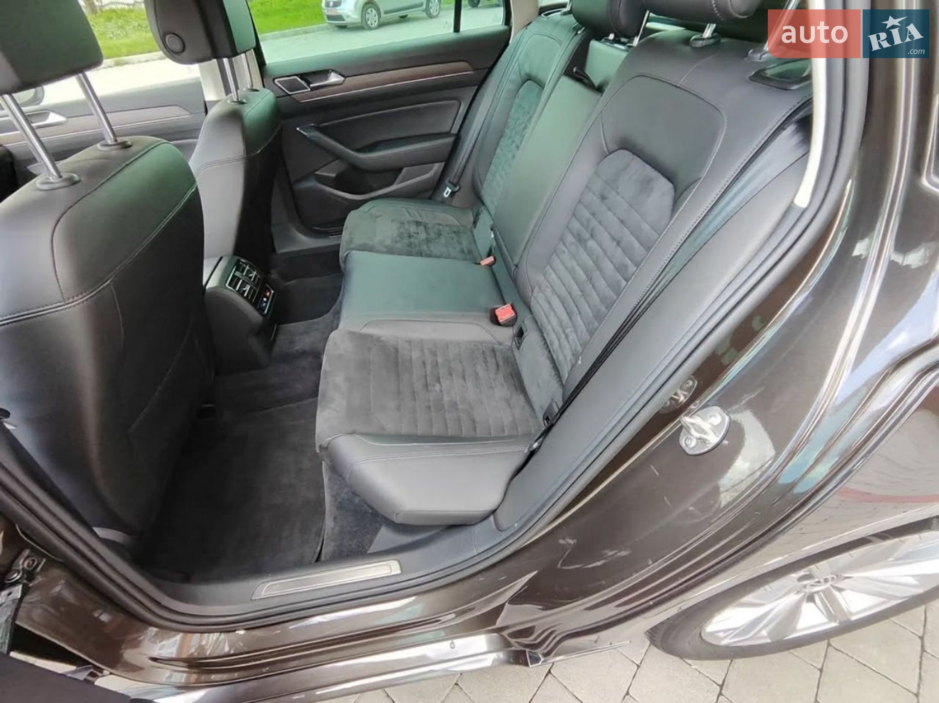 Volkswagen Passat 2017 VIN WVWZZZ3CZJP004599 фото оголошення 5 з 17