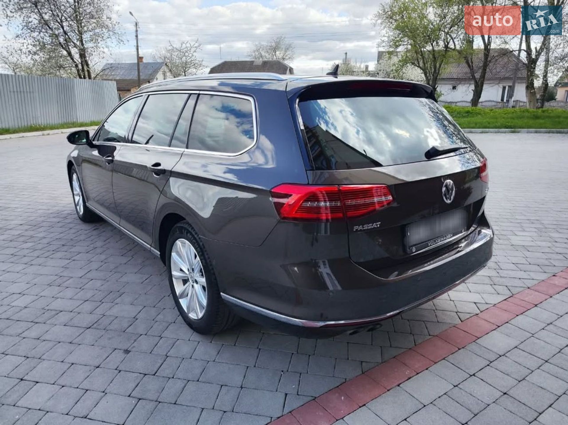 Volkswagen Passat 2017 VIN WVWZZZ3CZJP004599 фото оголошення 2 з 17