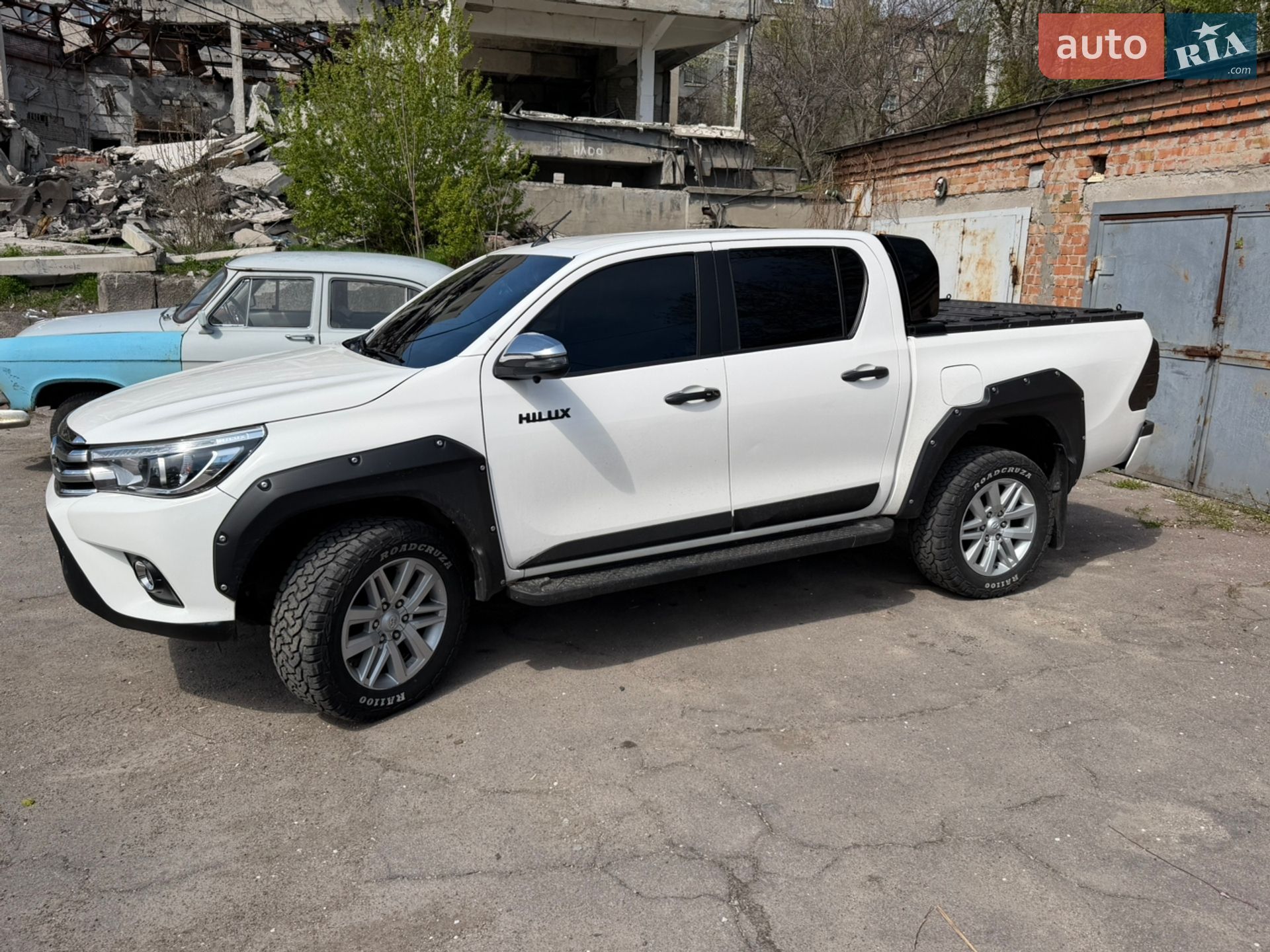 Toyota Hilux 2016 VIN MR0BA3CDX00101019 фото оголошення 3 з 17