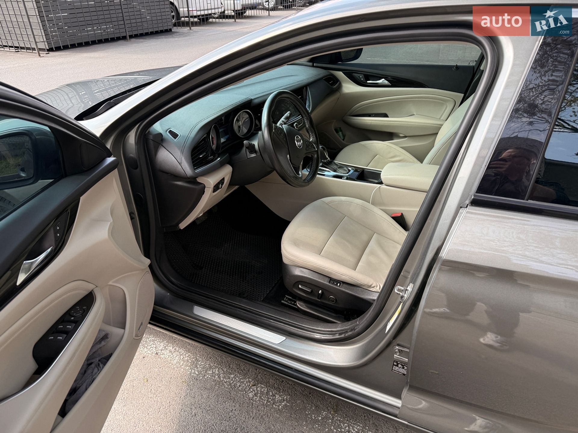 Buick Regal 2017 VIN W04GP6SX2J1064019 фото оголошення 10 з 10