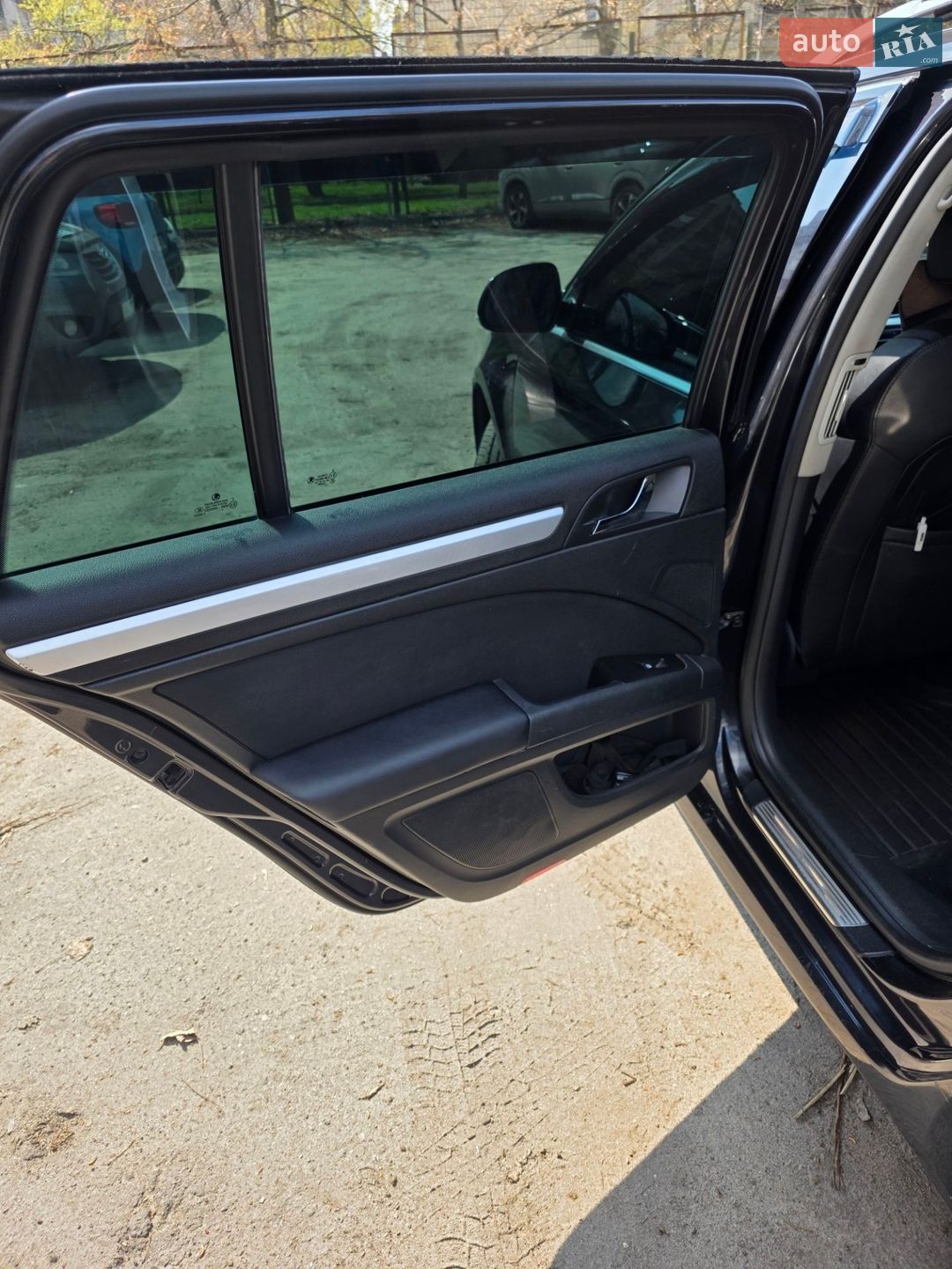 Skoda Superb 2010 VIN TMBJF73TXB9034771 фото оголошення 4 з 16