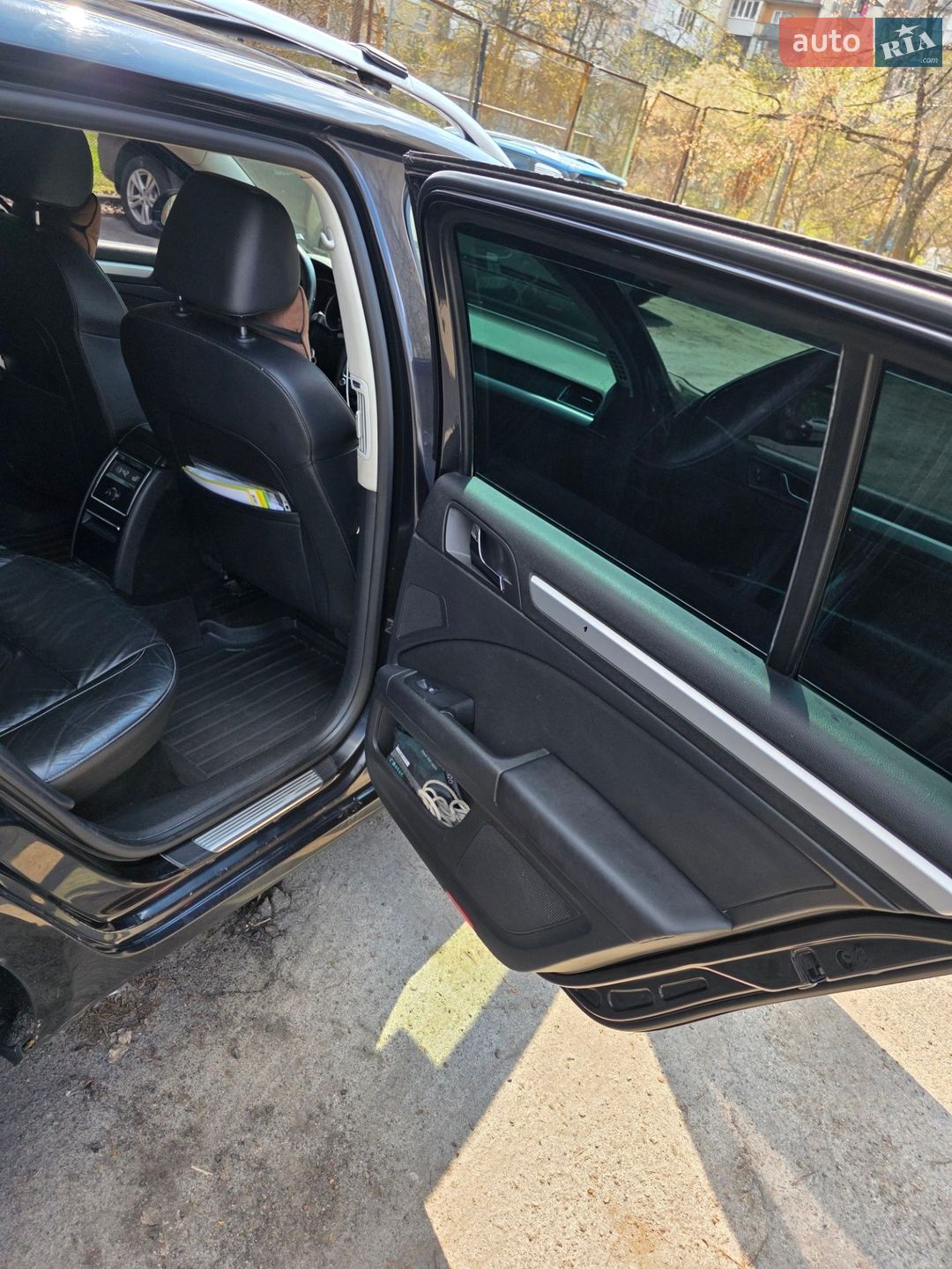 Skoda Superb 2010 VIN TMBJF73TXB9034771 фото оголошення 8 з 16