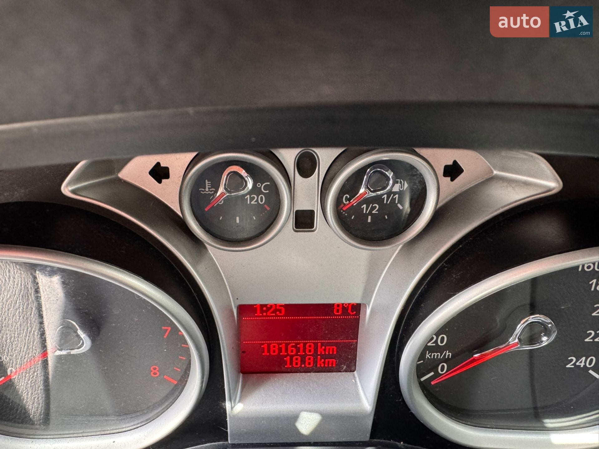 Ford Focus 2008 VIN WF0SXXGCDS8D39372 фото оголошення 25 з 28