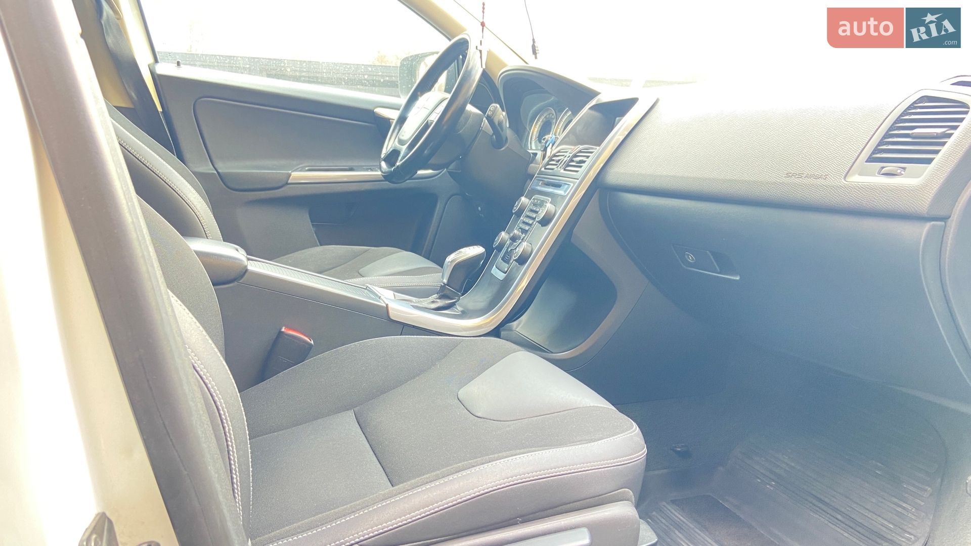 Volvo Xc60 2013 VIN YV1DZ8256D2466099 фото оголошення 5 з 10