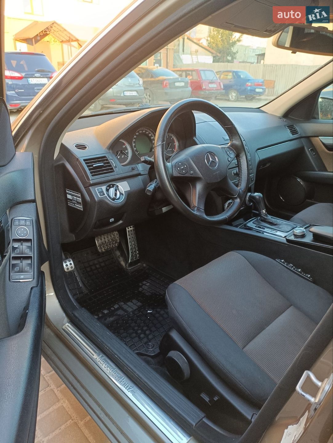 Mercedes-Benz C-Class 2010 VIN WDD2042021F532948 фото оголошення 13 з 16