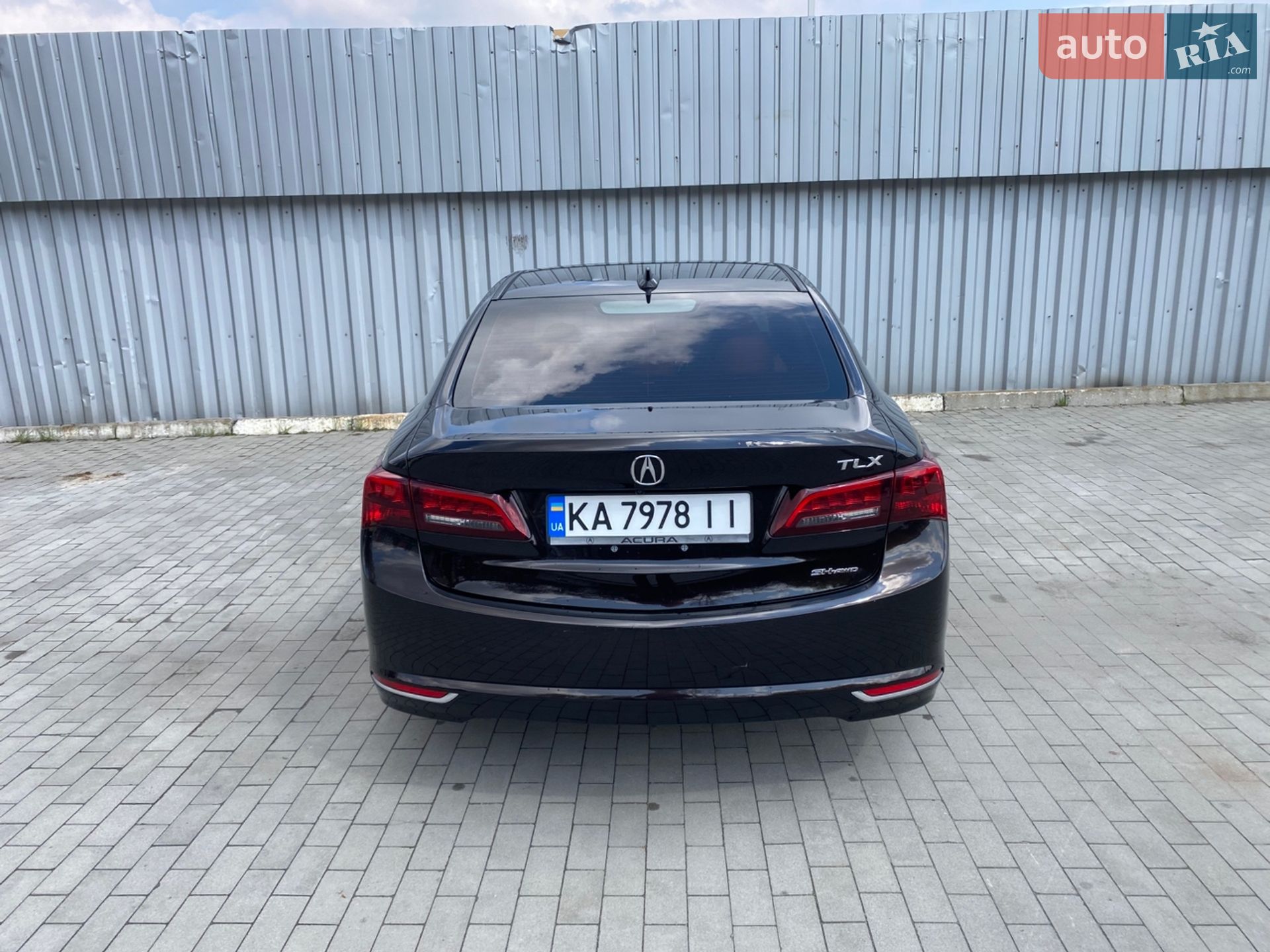 Acura TLX 2017 VIN 19UUB3F59HA003292 фото оголошення 10 з 26
