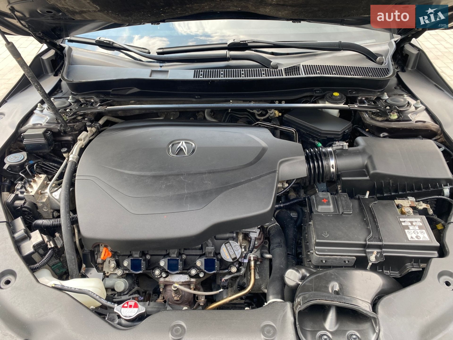 Acura TLX 2017 VIN 19UUB3F59HA003292 фото оголошення 26 з 26