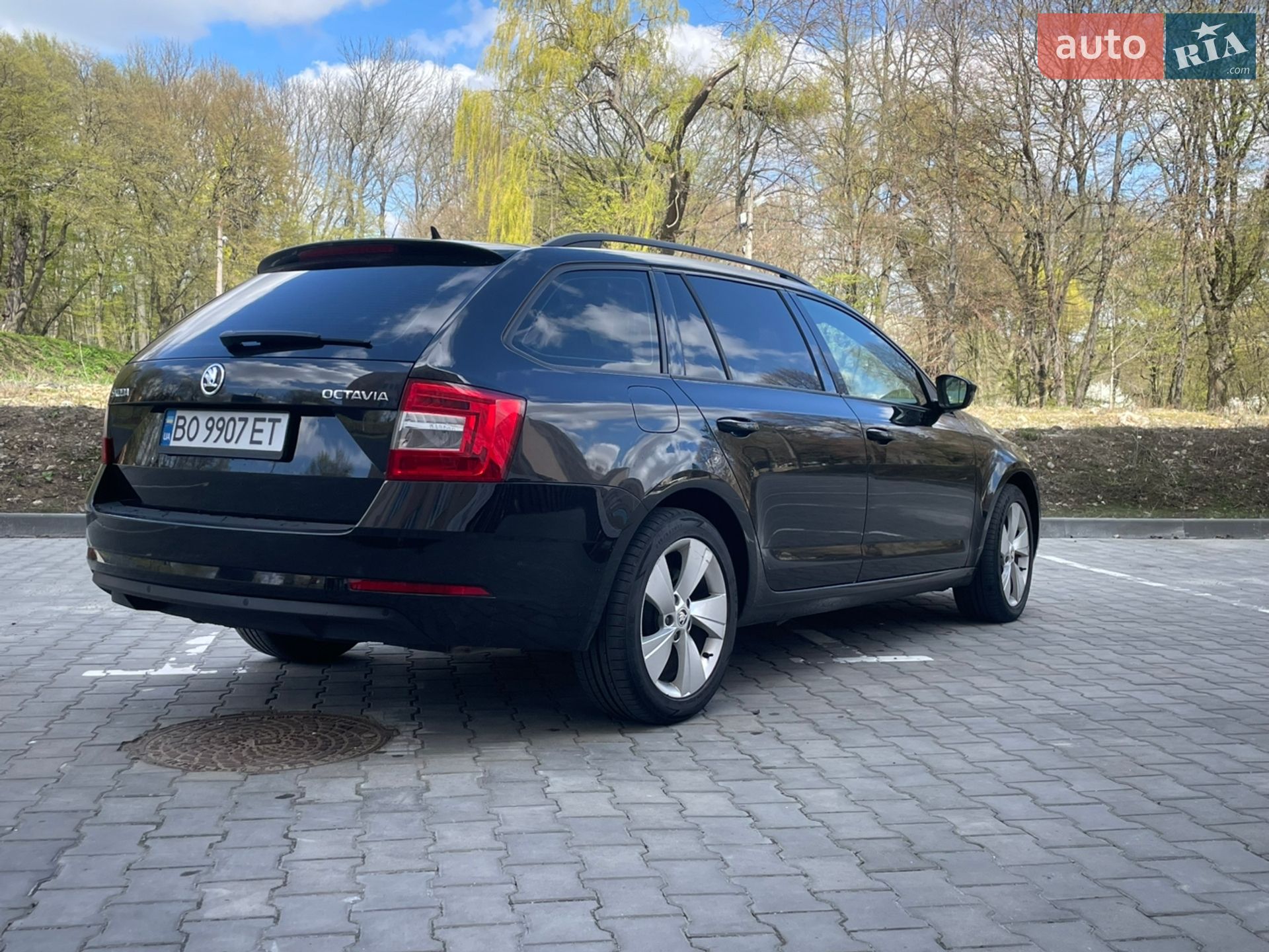 Skoda Octavia 2018 VIN TMBJJ7NE5K0111256 фото оголошення 8 з 26