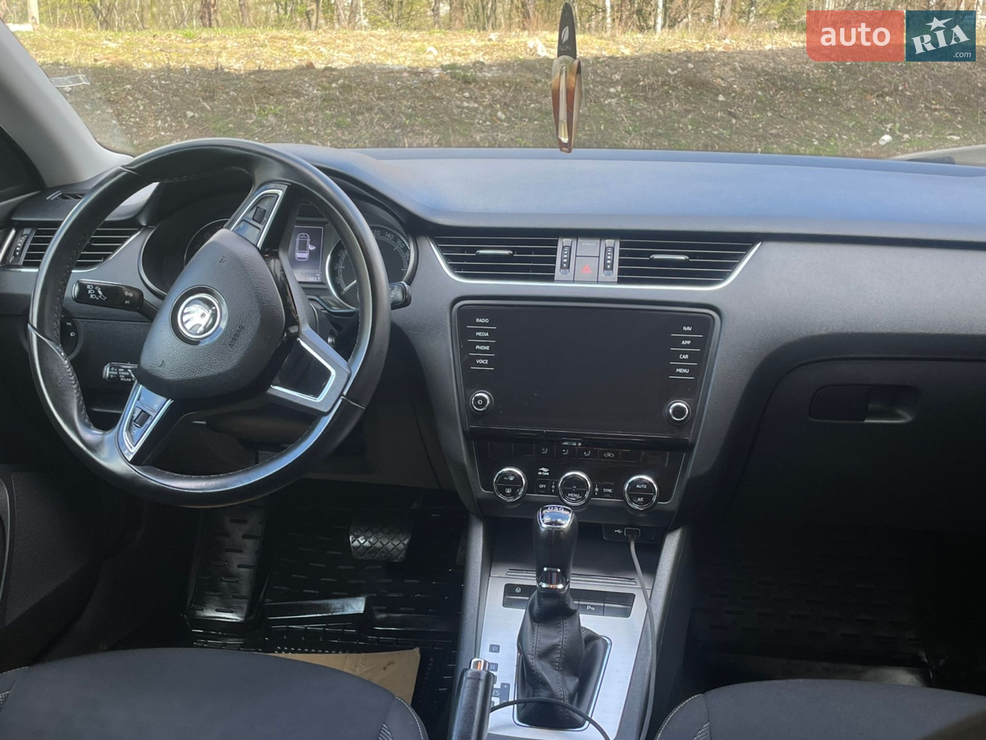 Skoda Octavia 2018 VIN TMBJJ7NE5K0111256 фото оголошення 18 з 26