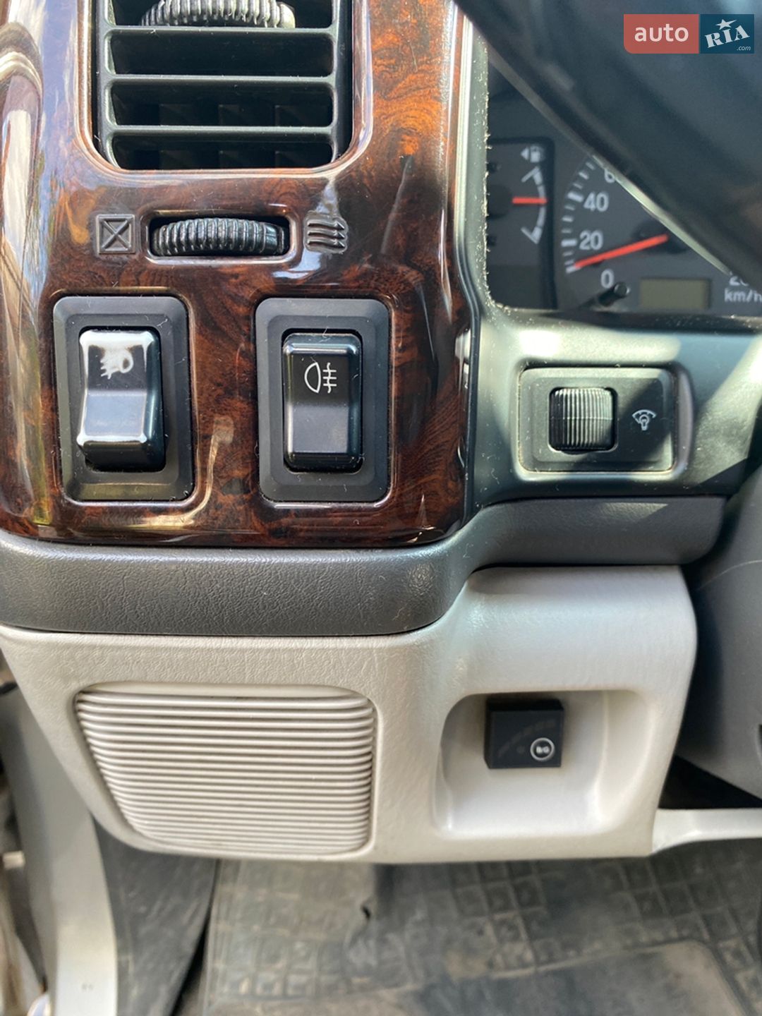 Mitsubishi Pajero Sport 2003 VIN JMB0NK9603J000301 фото оголошення 17 з 25