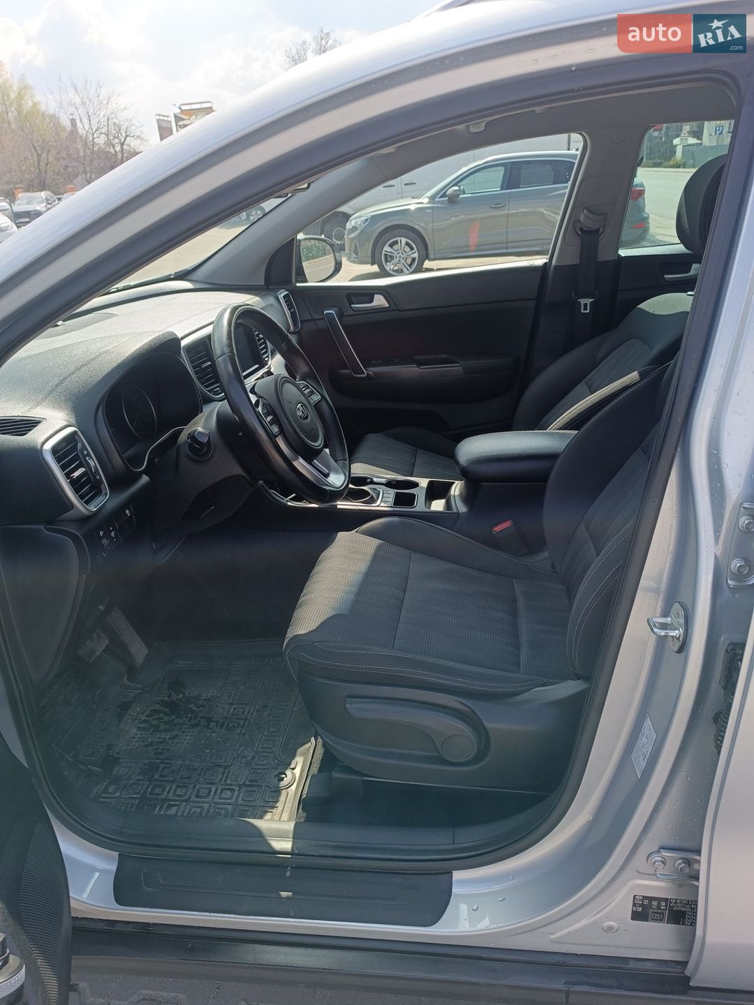 Kia Sportage 2020 VIN U5YPG812GLL878387 фото оголошення 12 з 34