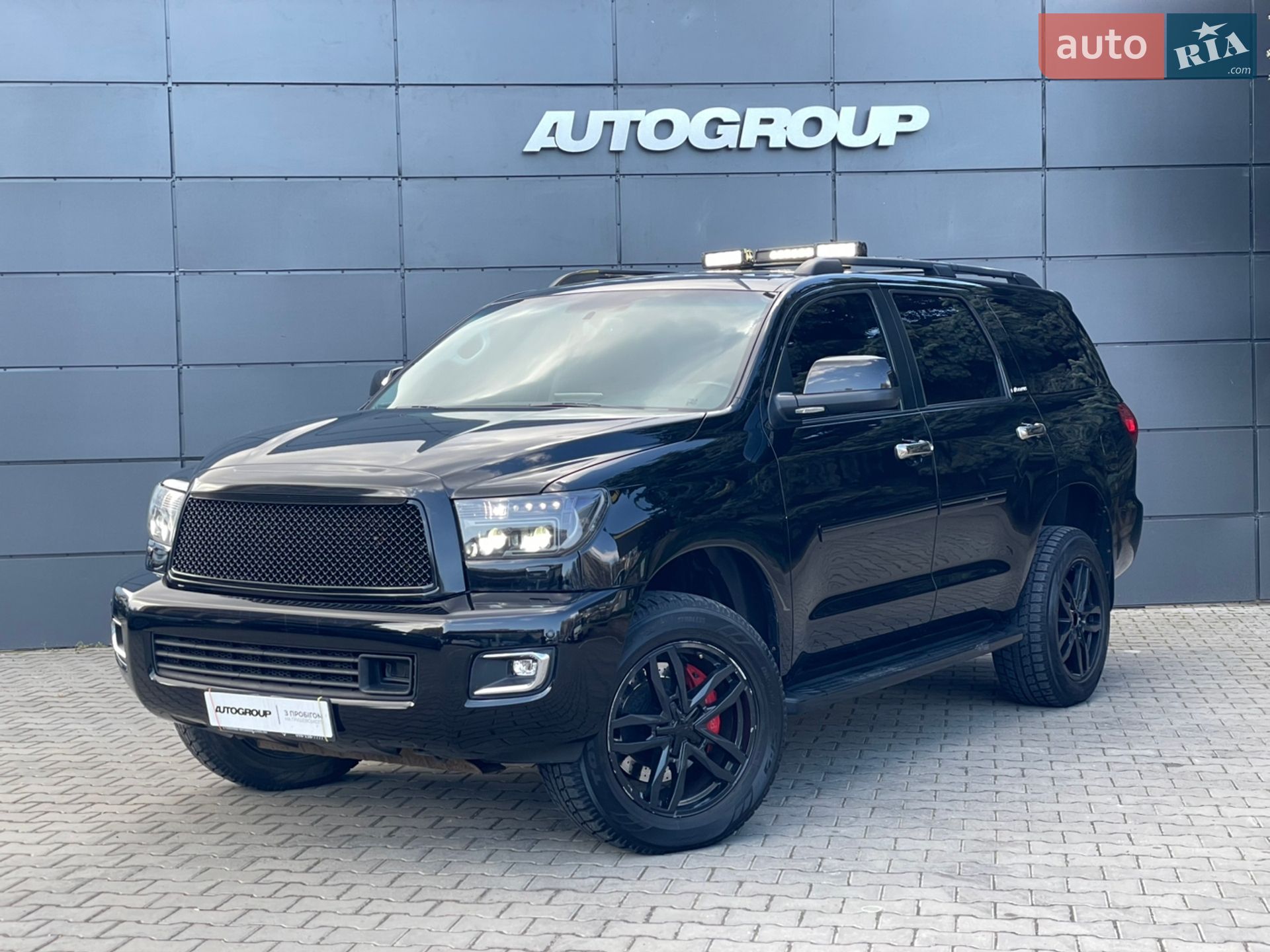 Toyota Sequoia 2011 VIN 5TDDW5G15CS057758 фото оголошення 4 з 42