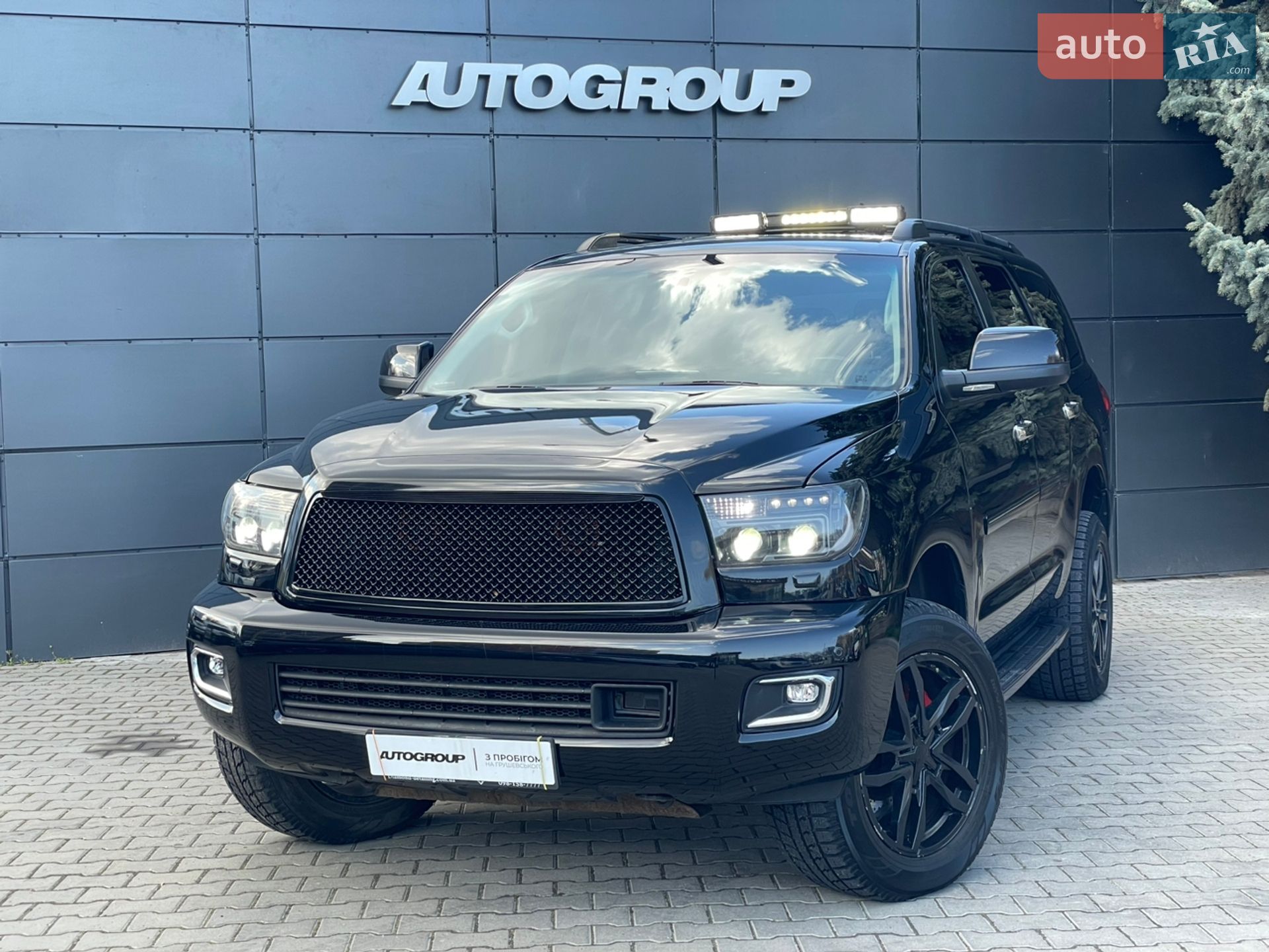 Toyota Sequoia 2011 VIN 5TDDW5G15CS057758 фото оголошення 5 з 42