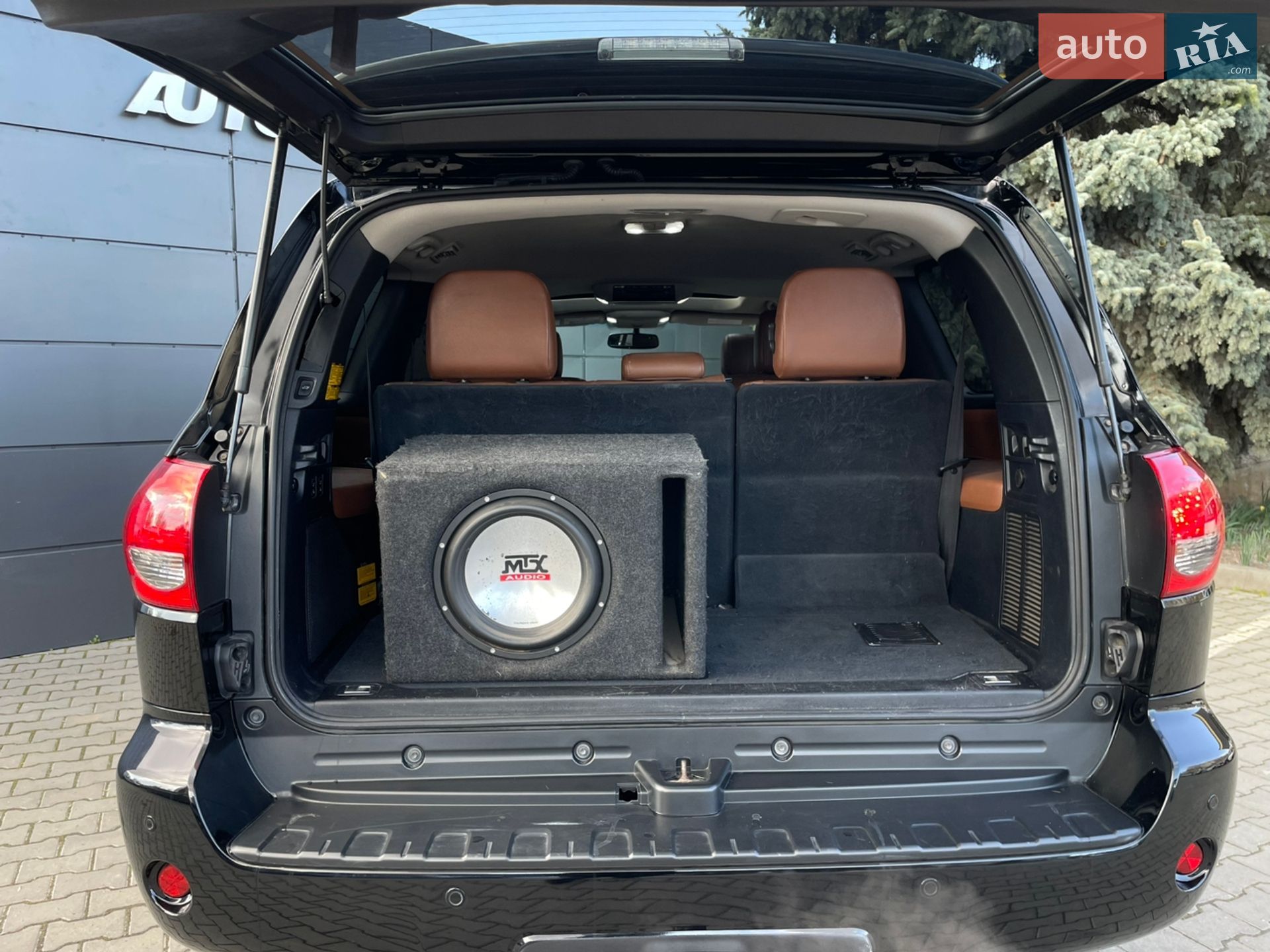 Toyota Sequoia 2011 VIN 5TDDW5G15CS057758 фото оголошення 39 з 42
