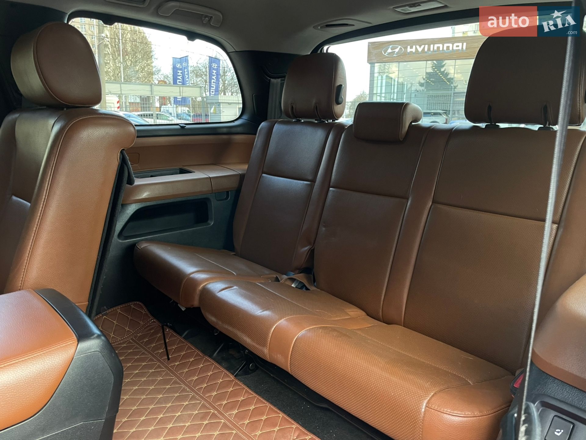 Toyota Sequoia 2011 VIN 5TDDW5G15CS057758 фото оголошення 38 з 42