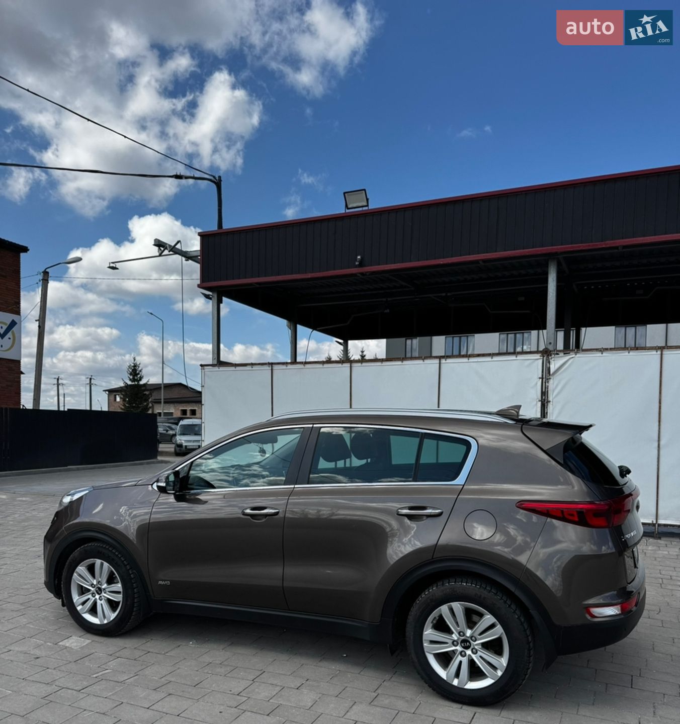 Kia Sportage 2017 VIN U5YPH813DHL374687 фото оголошення 3 з 9