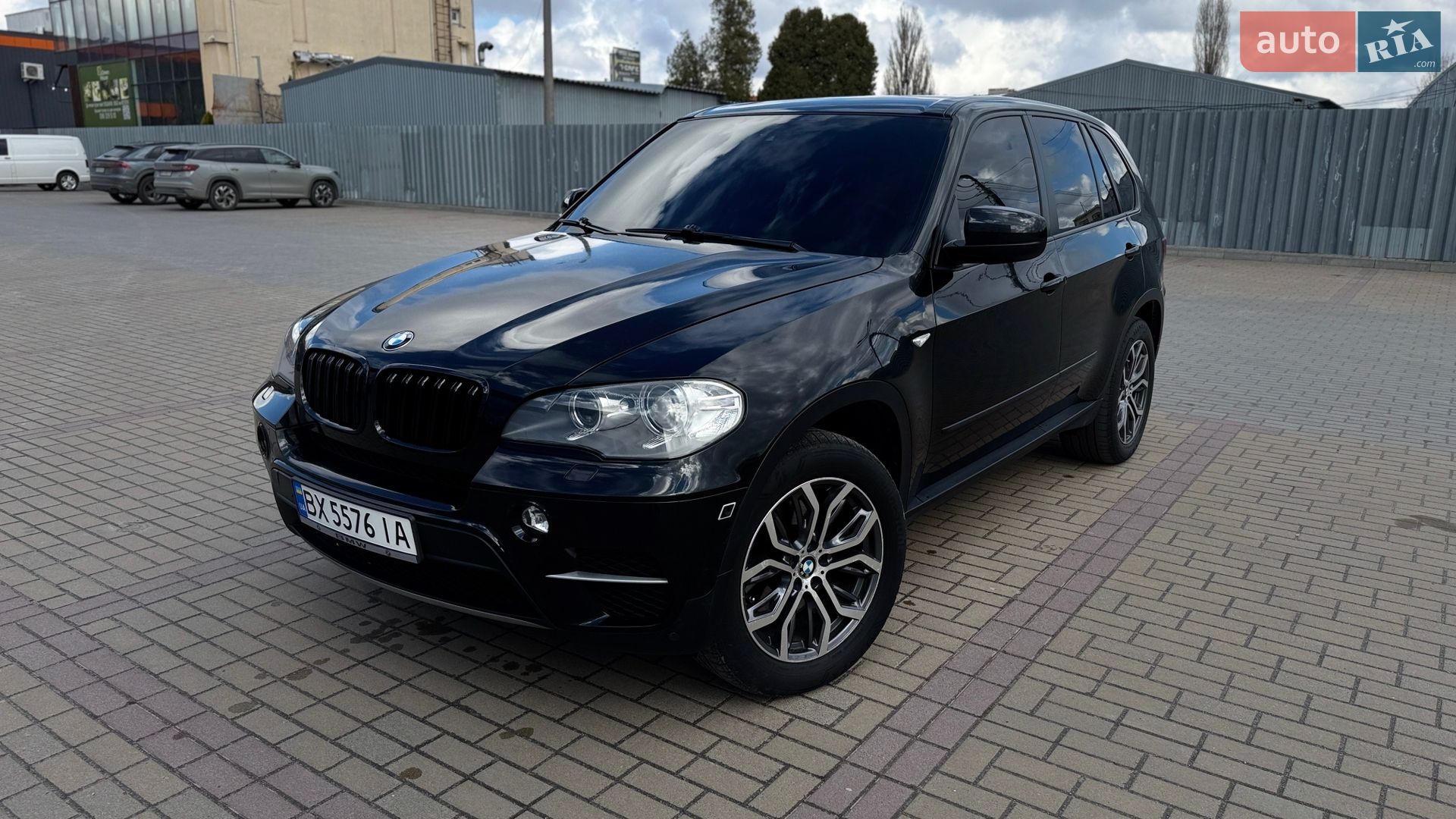 BMW X5 2011 VIN WBAZW61040L566908 фото оголошення 2 з 27