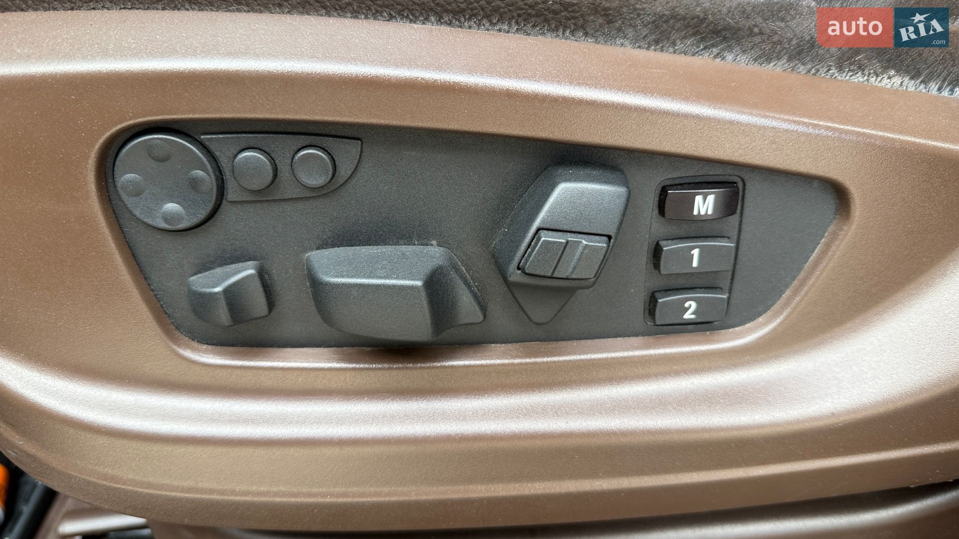 BMW X5 2011 VIN WBAZW61040L566908 фото оголошення 19 з 27