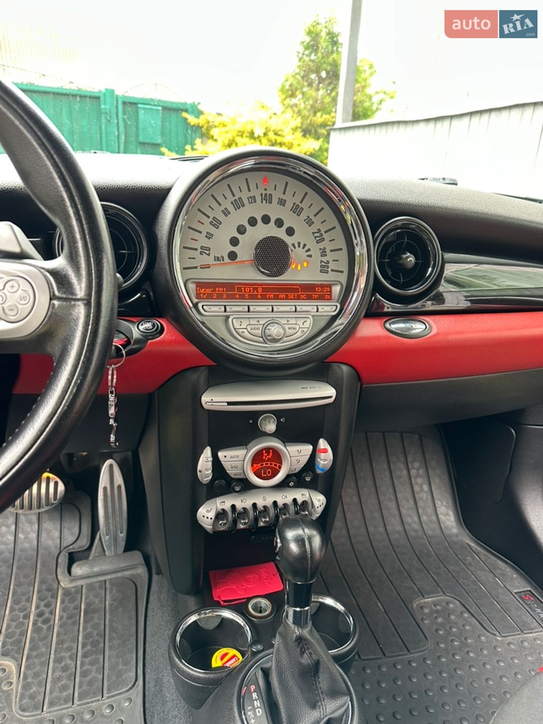 Mini Cooper 2008 VIN WMWMF71080TU91386 фото оголошення 8 з 16