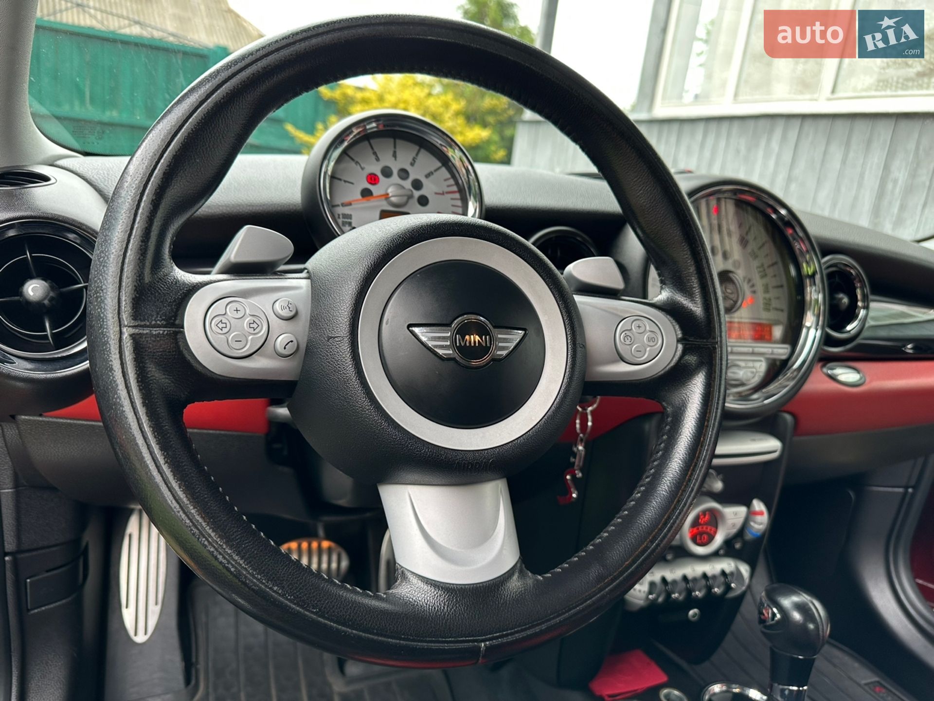 Mini Cooper 2008 VIN WMWMF71080TU91386 фото оголошення 9 з 16