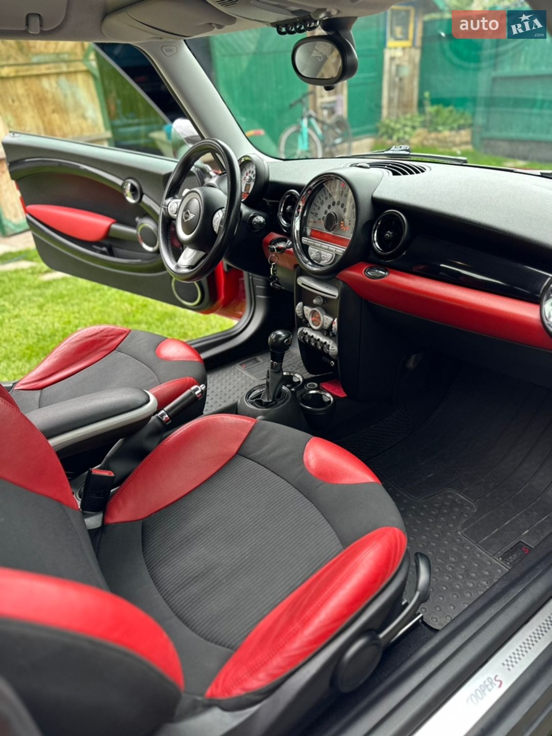 Mini Cooper 2008 VIN WMWMF71080TU91386 фото оголошення 14 з 16