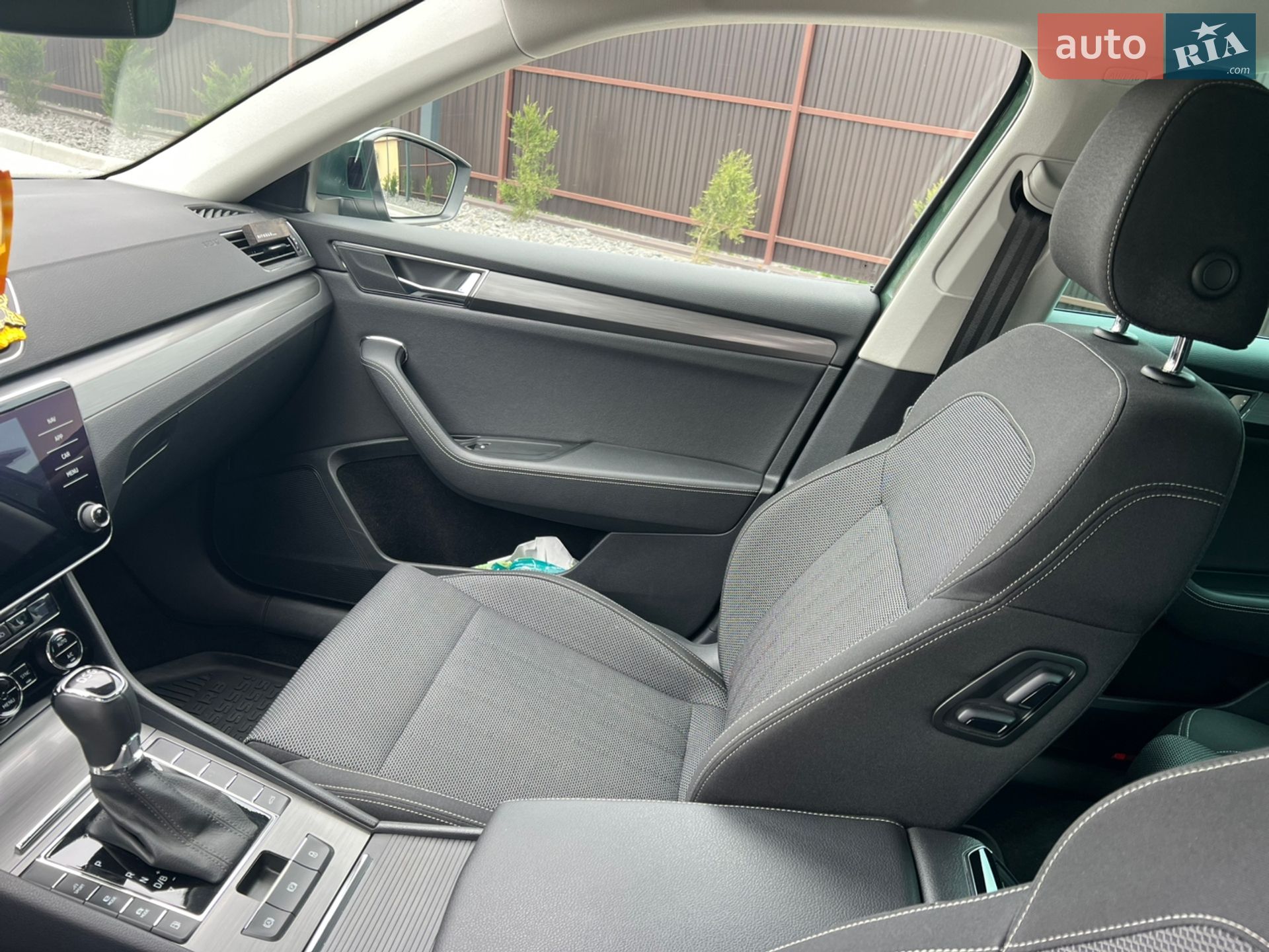 Skoda Superb 2020 VIN TMBJW7NP4L7059825 фото оголошення 16 з 55