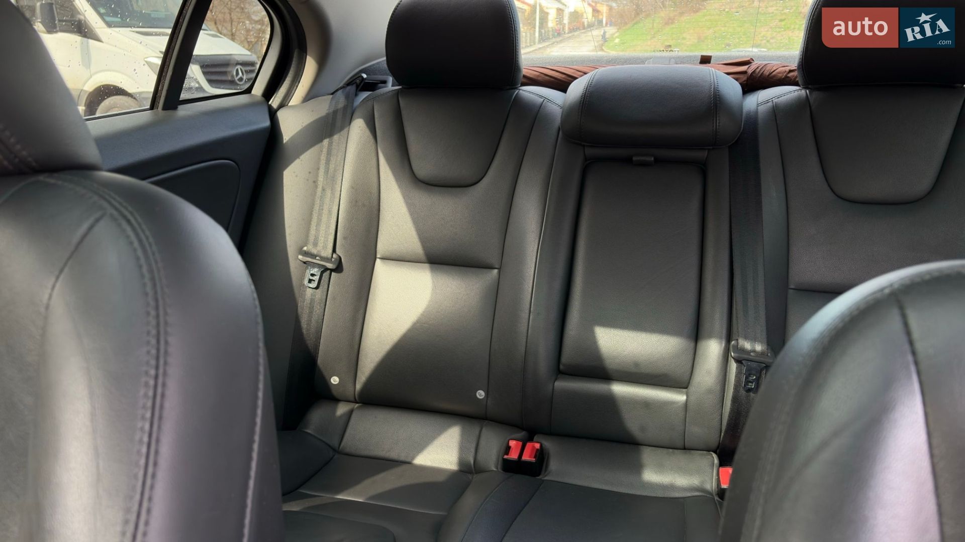 Volvo S60 2017 VIN YV1FS79B0H2441122 фото оголошення 9 з 16