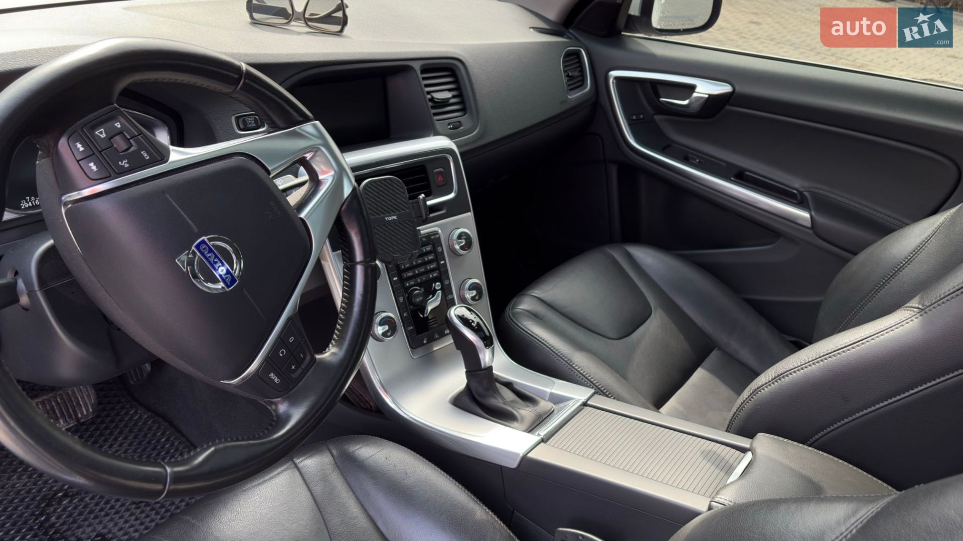 Volvo S60 2017 VIN YV1FS79B0H2441122 фото оголошення 13 з 16