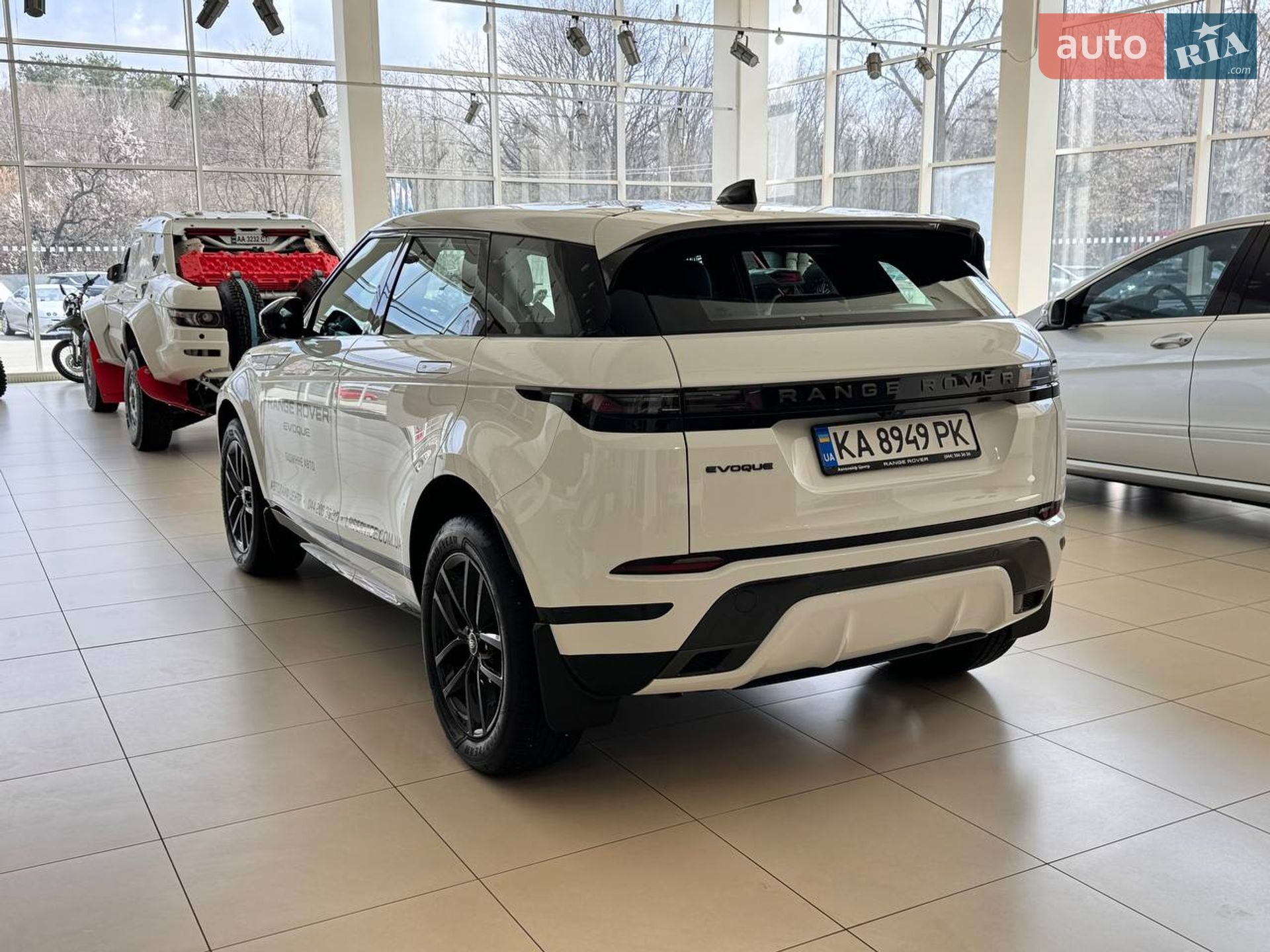 Land Rover Range Rover Evoque 2025 VIN SALZA2BN0TH304131 фото оголошення 2 з 12