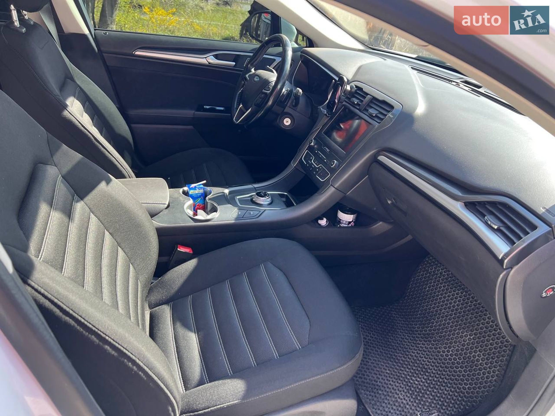 Ford Mondeo 2019 VIN WF0FXXWPCFKL08752 фото оголошення 5 з 16