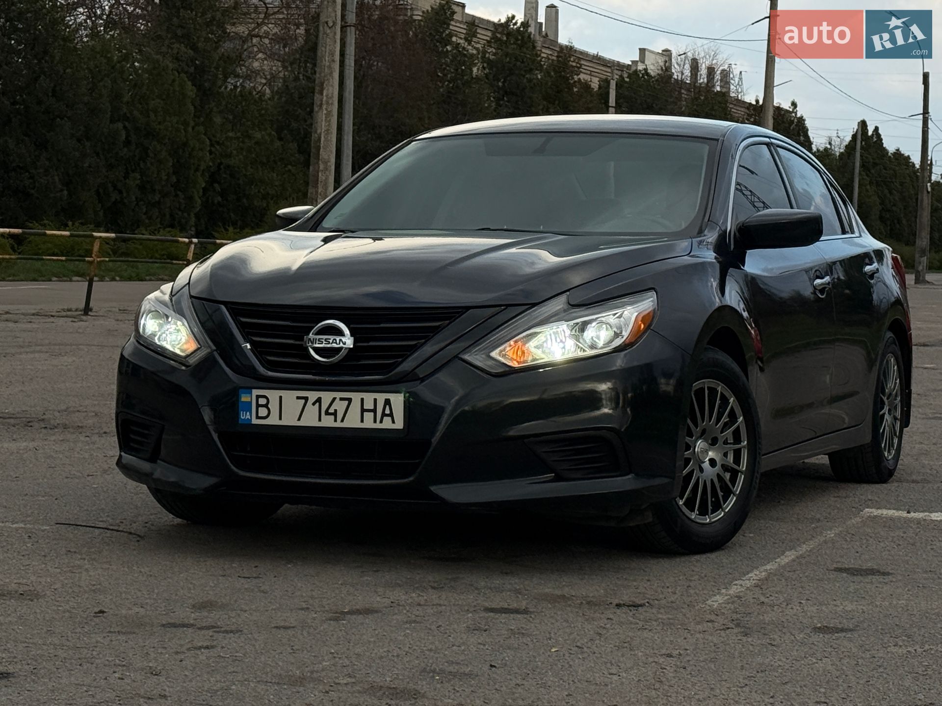Nissan Altima 2017 VIN 1N4AL3AP3HC241270 фото оголошення 6 з 37