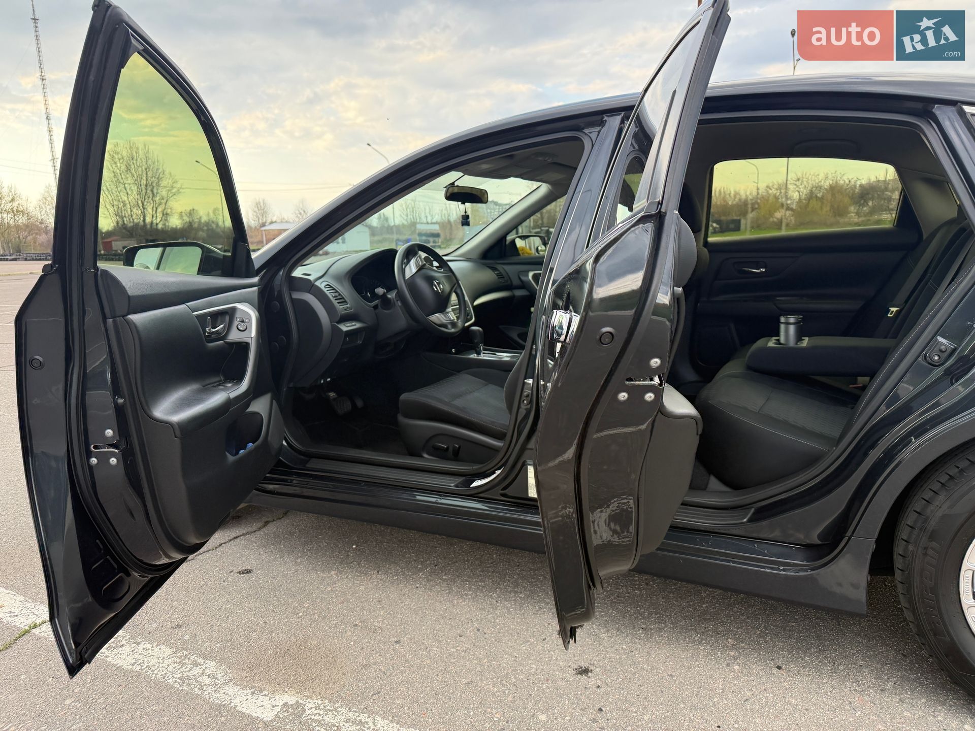 Nissan Altima 2017 VIN 1N4AL3AP3HC241270 фото оголошення 12 з 37