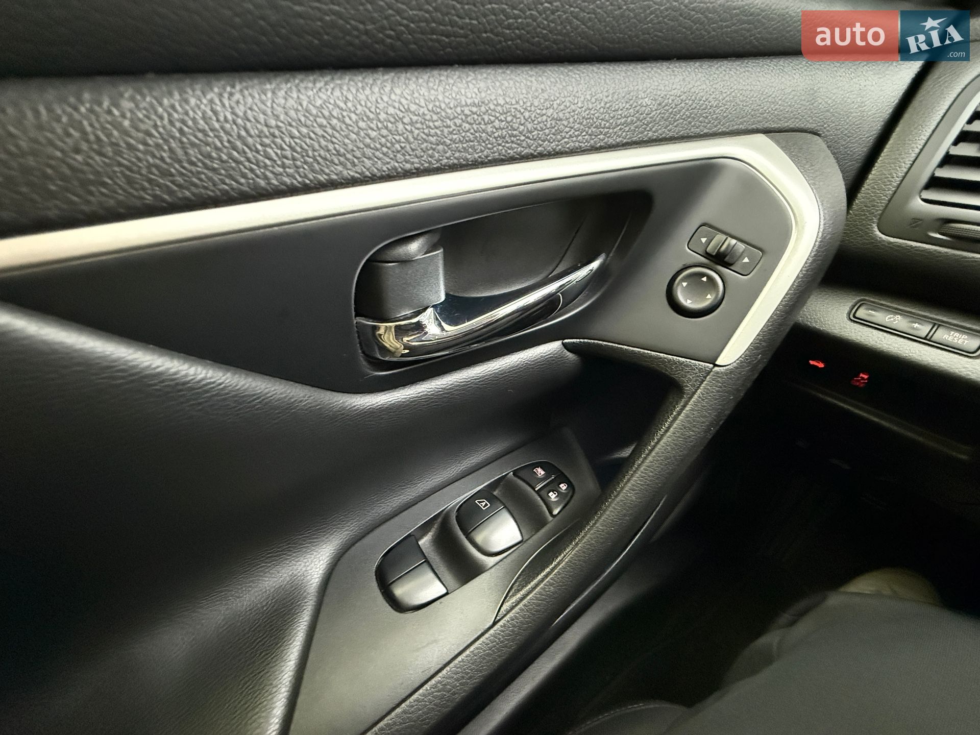 Nissan Altima 2017 VIN 1N4AL3AP3HC241270 фото оголошення 26 з 37