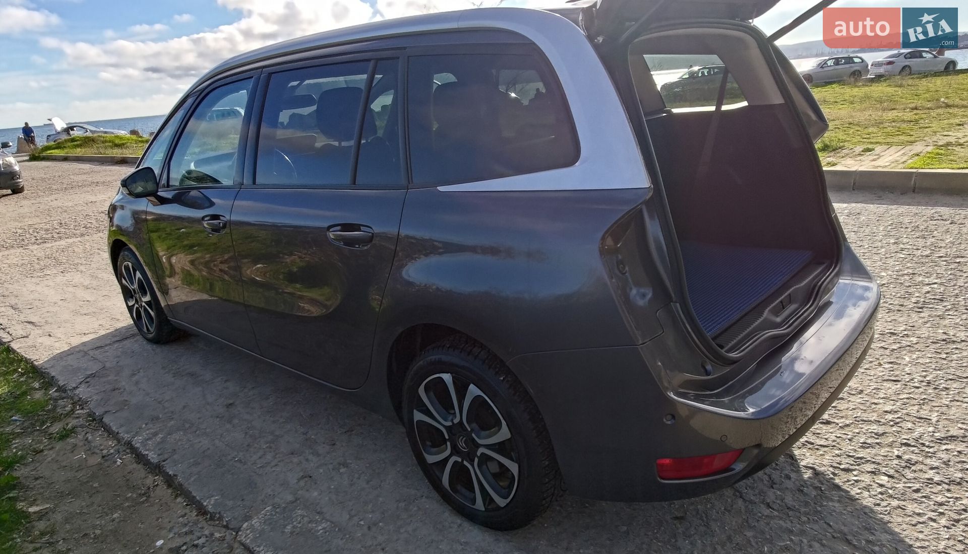 Citroen Grand C4 SpaceTourer 2019 VIN VF73AYHZRKJ762041 фото оголошення 17 з 45