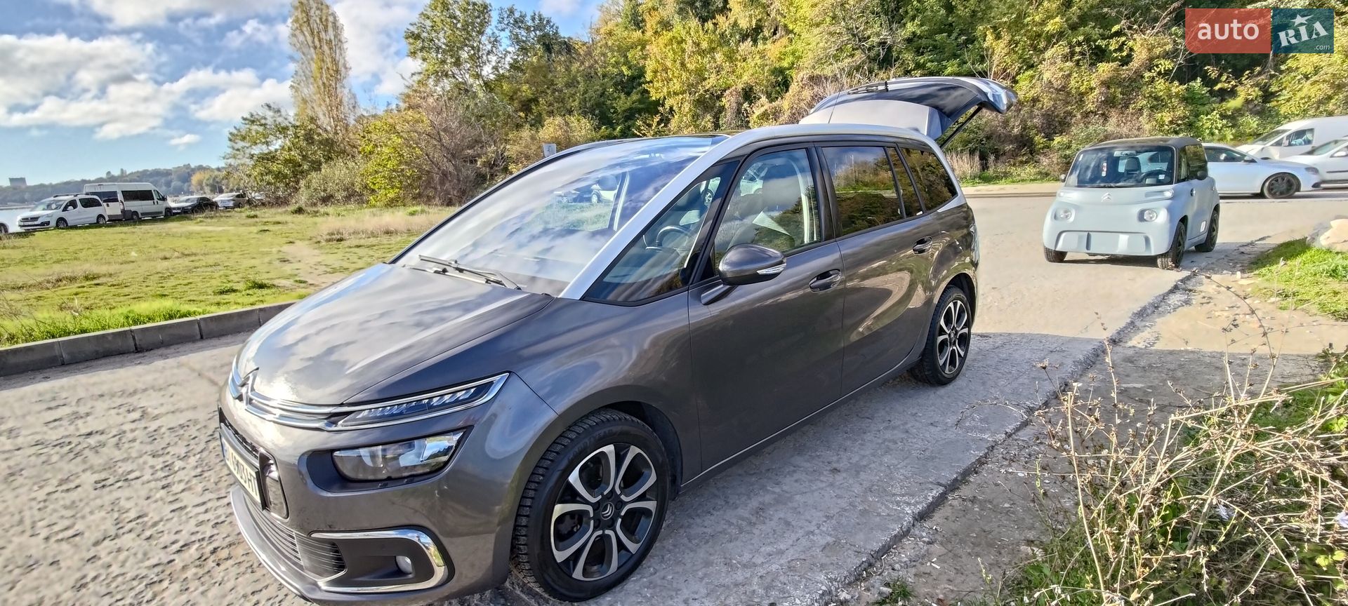 Citroen Grand C4 SpaceTourer 2019 VIN VF73AYHZRKJ762041 фото оголошення 18 з 45