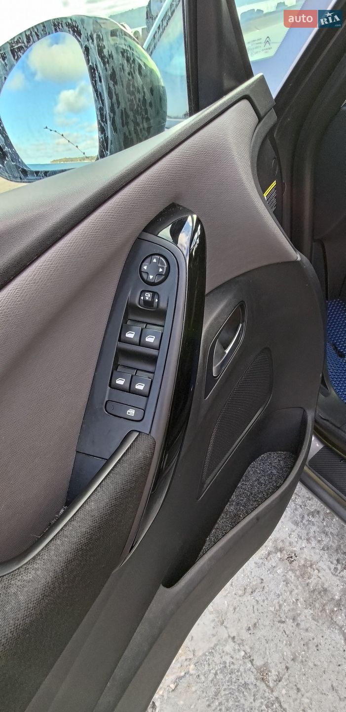 Citroen Grand C4 SpaceTourer 2019 VIN VF73AYHZRKJ762041 фото оголошення 34 з 45