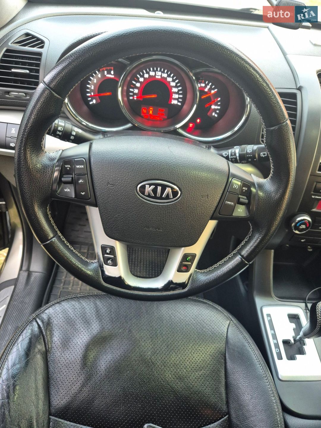 Kia Sorento 2011 VIN KNAKU814DB5170557 фото оголошення 29 з 62