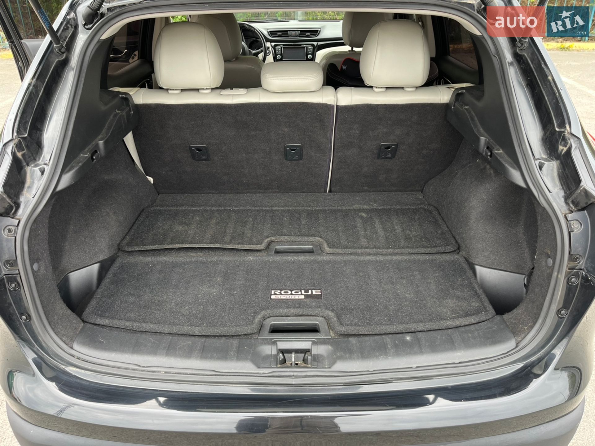 Nissan Rogue Sport 2017 VIN JN1BJ1CP5HW005985 фото оголошення 8 з 17