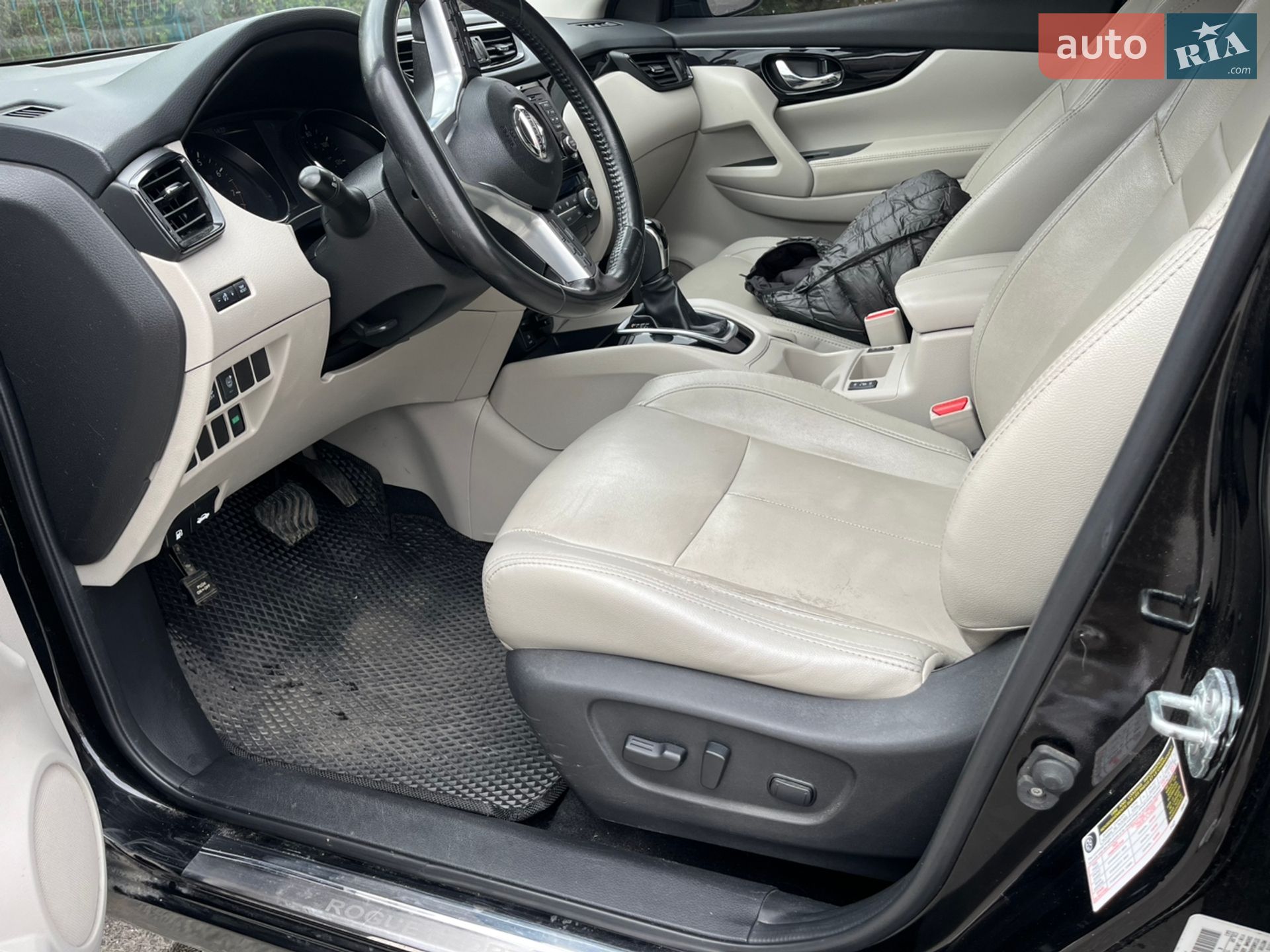 Nissan Rogue Sport 2017 VIN JN1BJ1CP5HW005985 фото оголошення 13 з 17