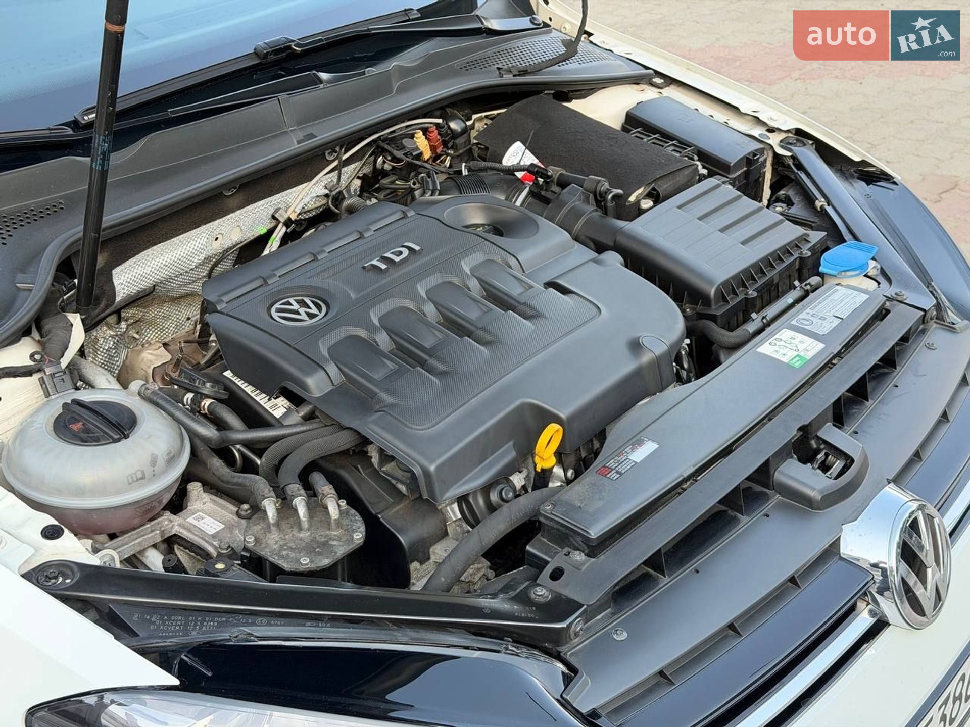 Volkswagen Golf 2015 VIN WVWZZZAUZFP590301 фото оголошення 14 з 30
