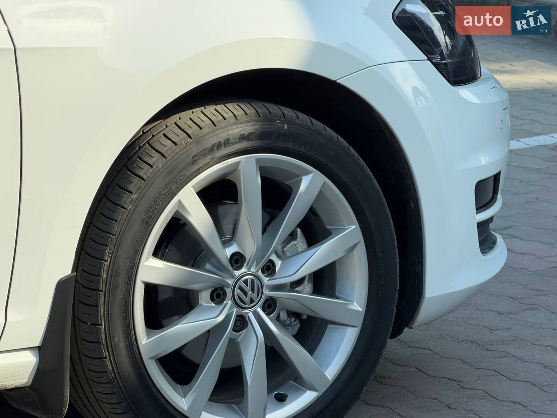 Volkswagen Golf 2015 VIN WVWZZZAUZFP590301 фото оголошення 4 з 30