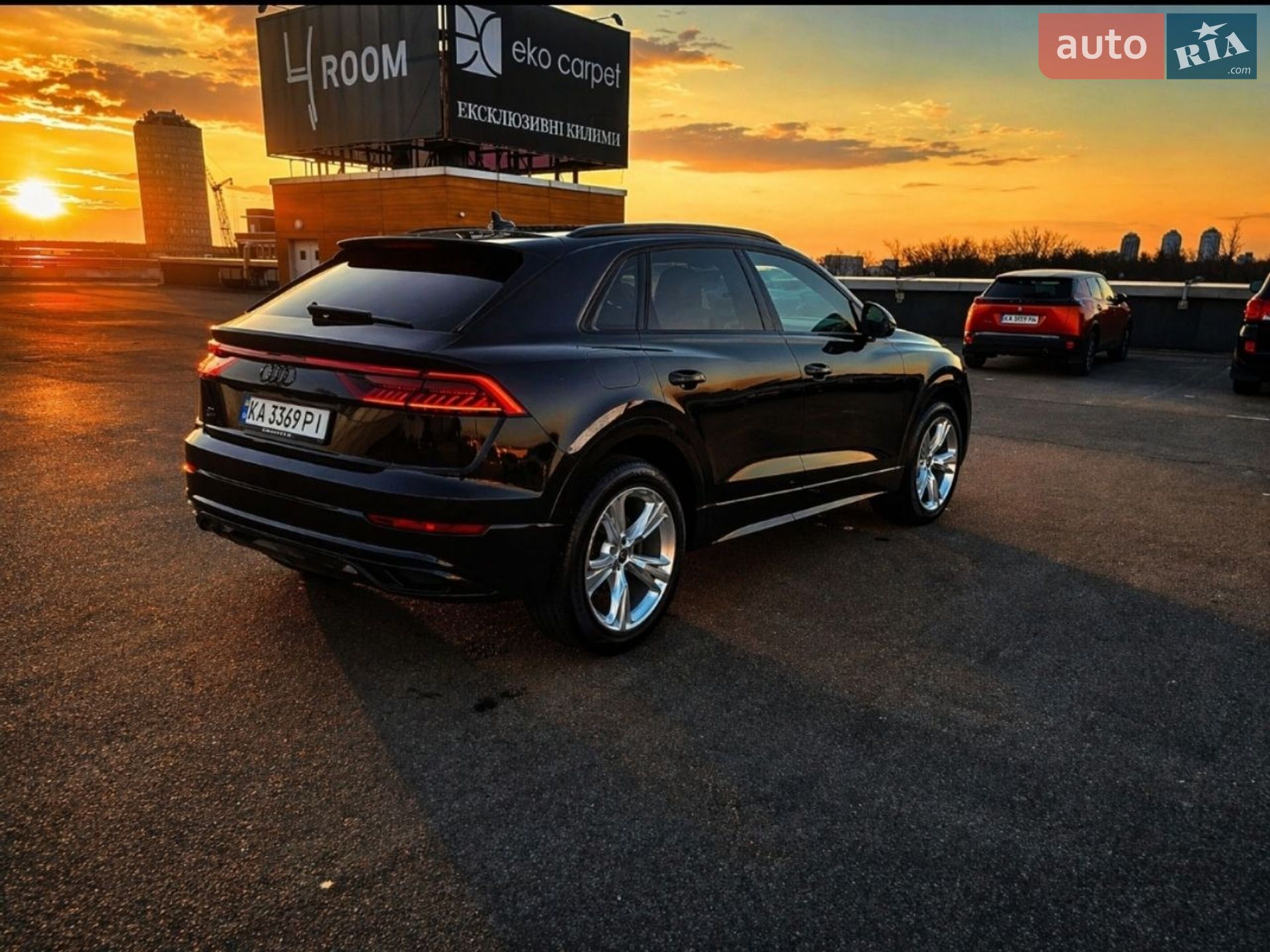 Audi Q8 2022 VIN WA1AVBF18PD012590 фото оголошення 5 з 14