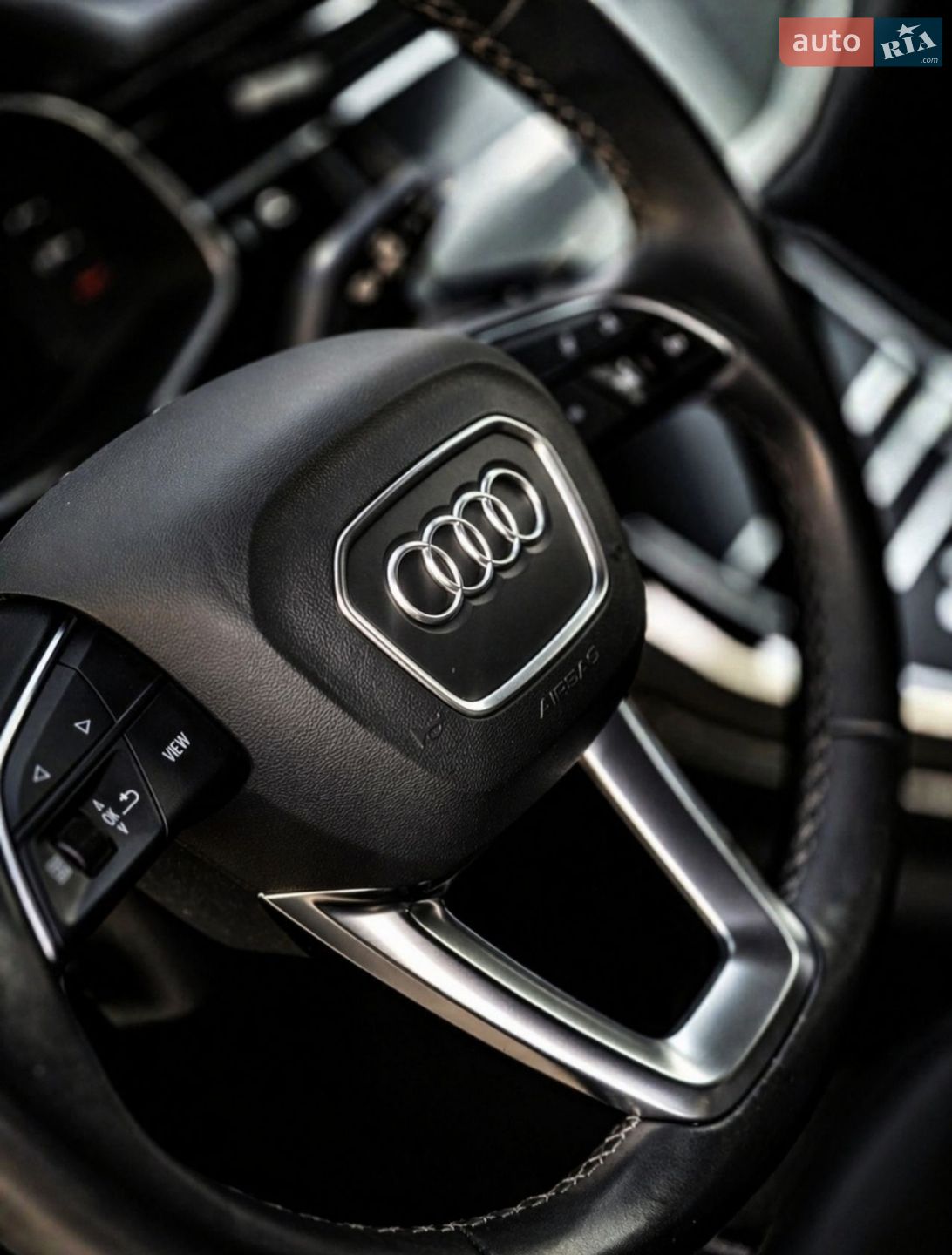 Audi Q8 2022 VIN WA1AVBF18PD012590 фото оголошення 10 з 14