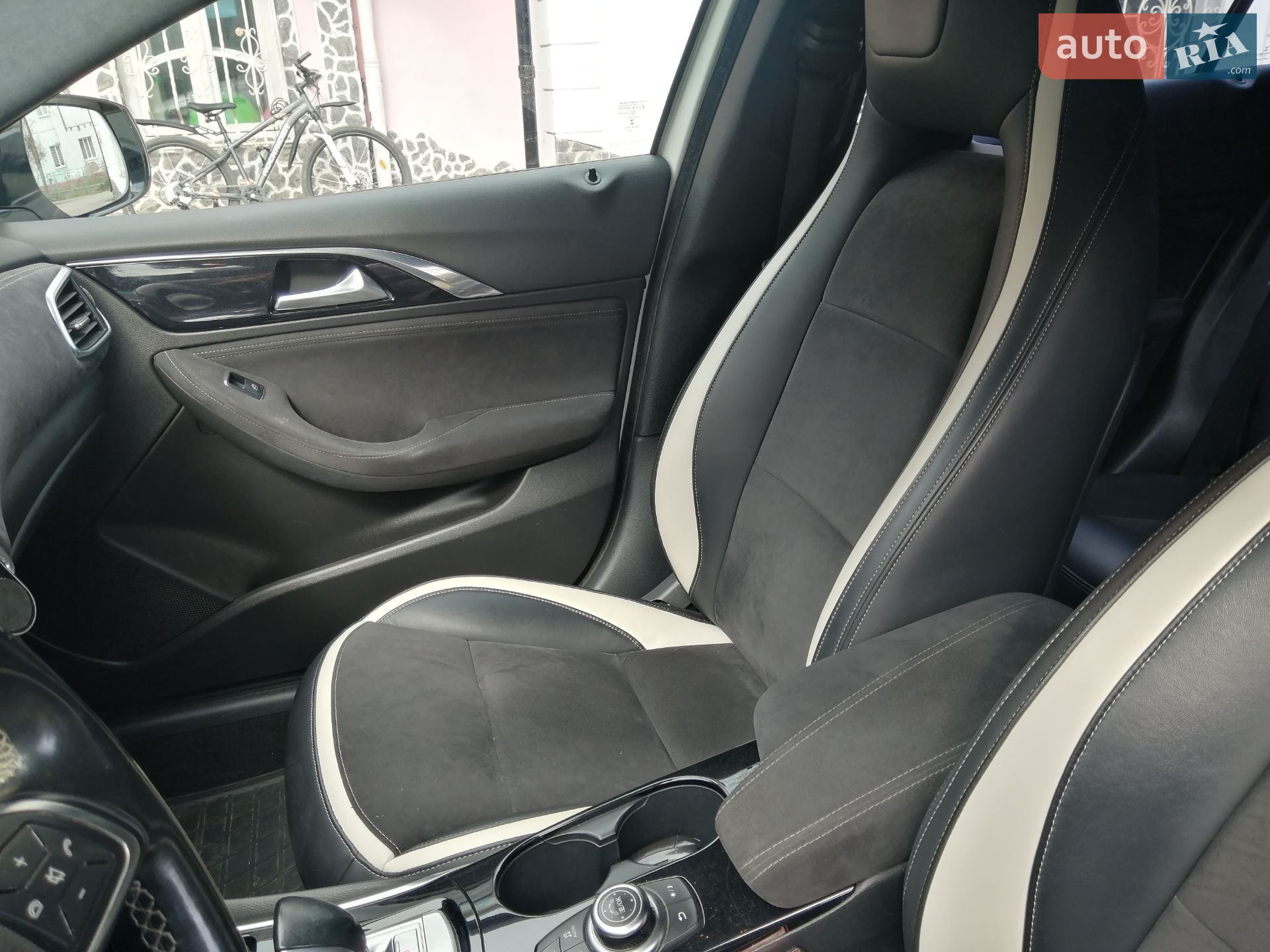 Infiniti Q30 2016 VIN SJKDBNH15U1002582 фото оголошення 15 з 26