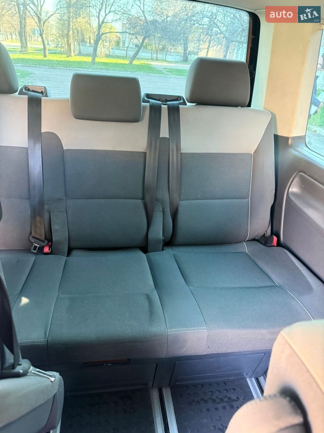 Volkswagen Multivan 2011 VIN WV2ZZZ7HZBH092783 фото оголошення 14 з 15