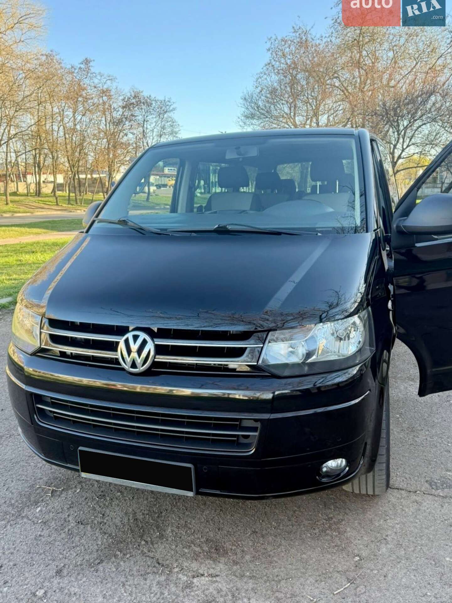 Volkswagen Multivan 2011 VIN WV2ZZZ7HZBH092783 фото оголошення 2 з 15