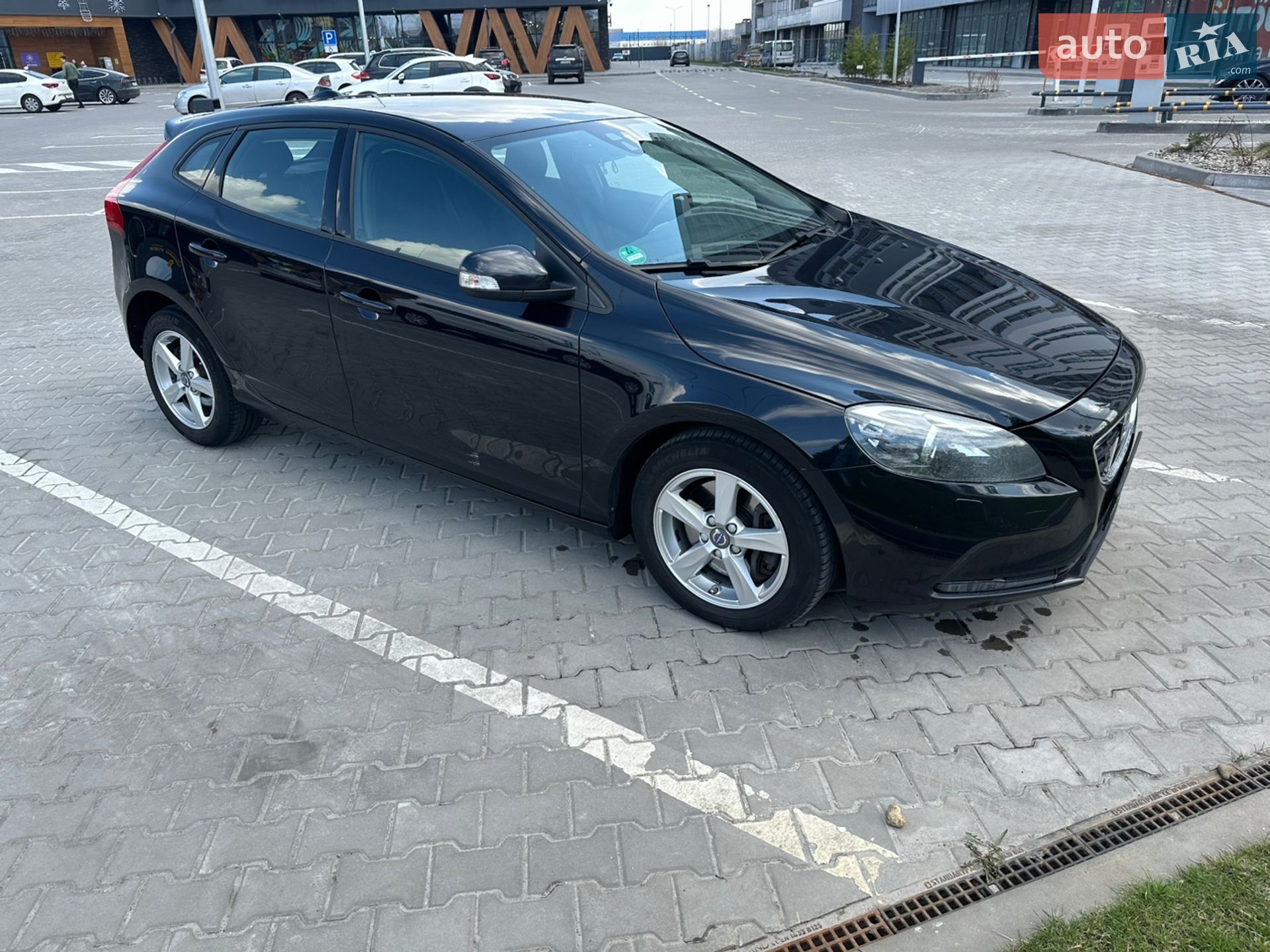 Volvo V40 2015 VIN YV1MVA8LDF2239687 фото оголошення 2 з 24
